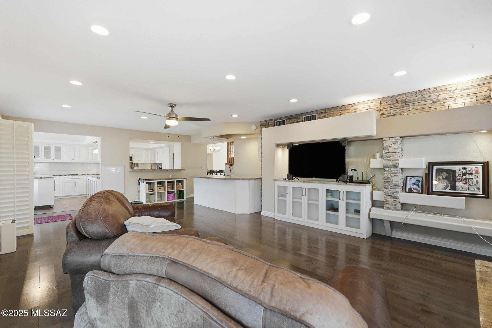 Seneca Terrace (1-60) - Residential
