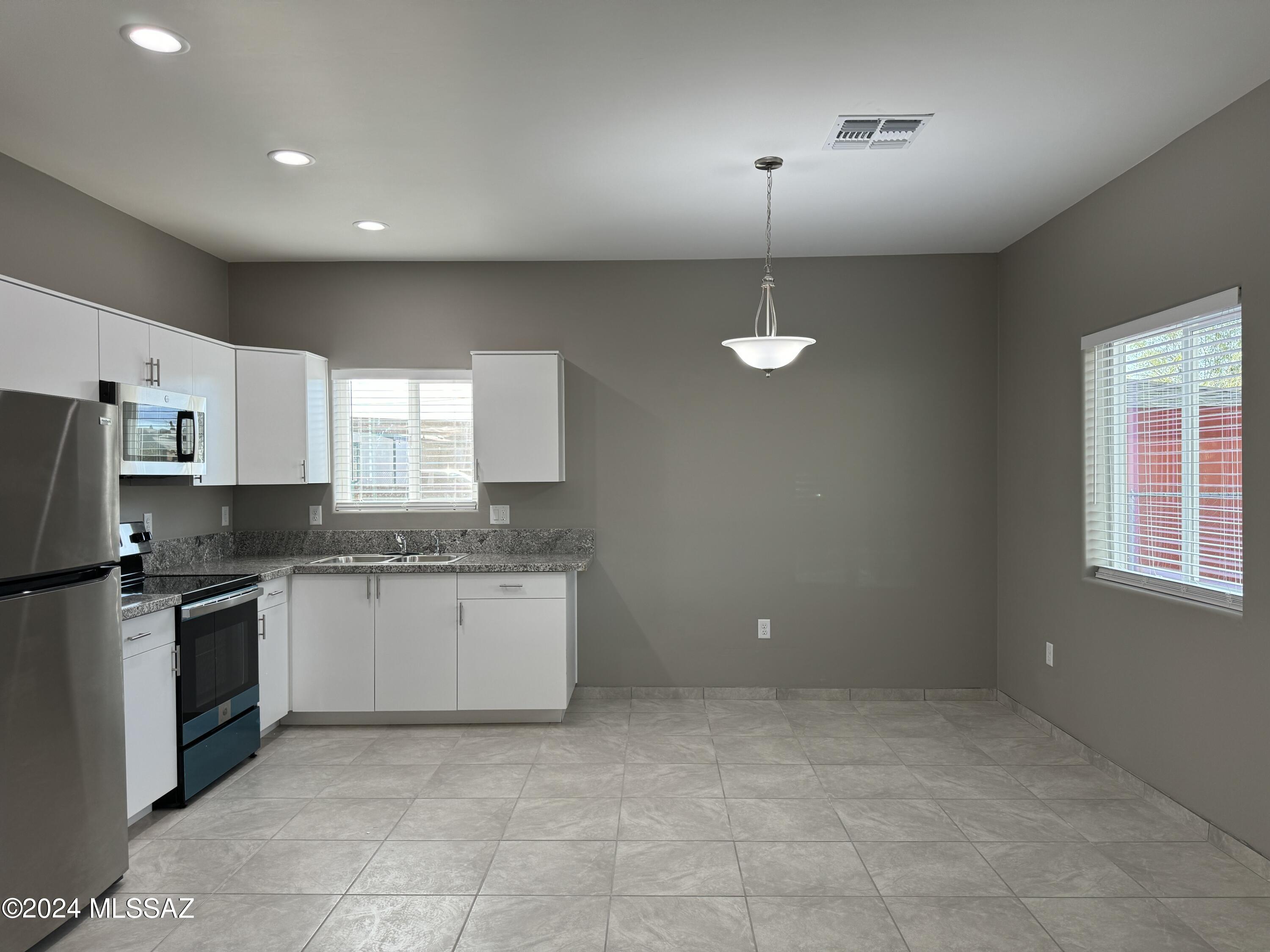 Sunland Gardens - Residential Lease