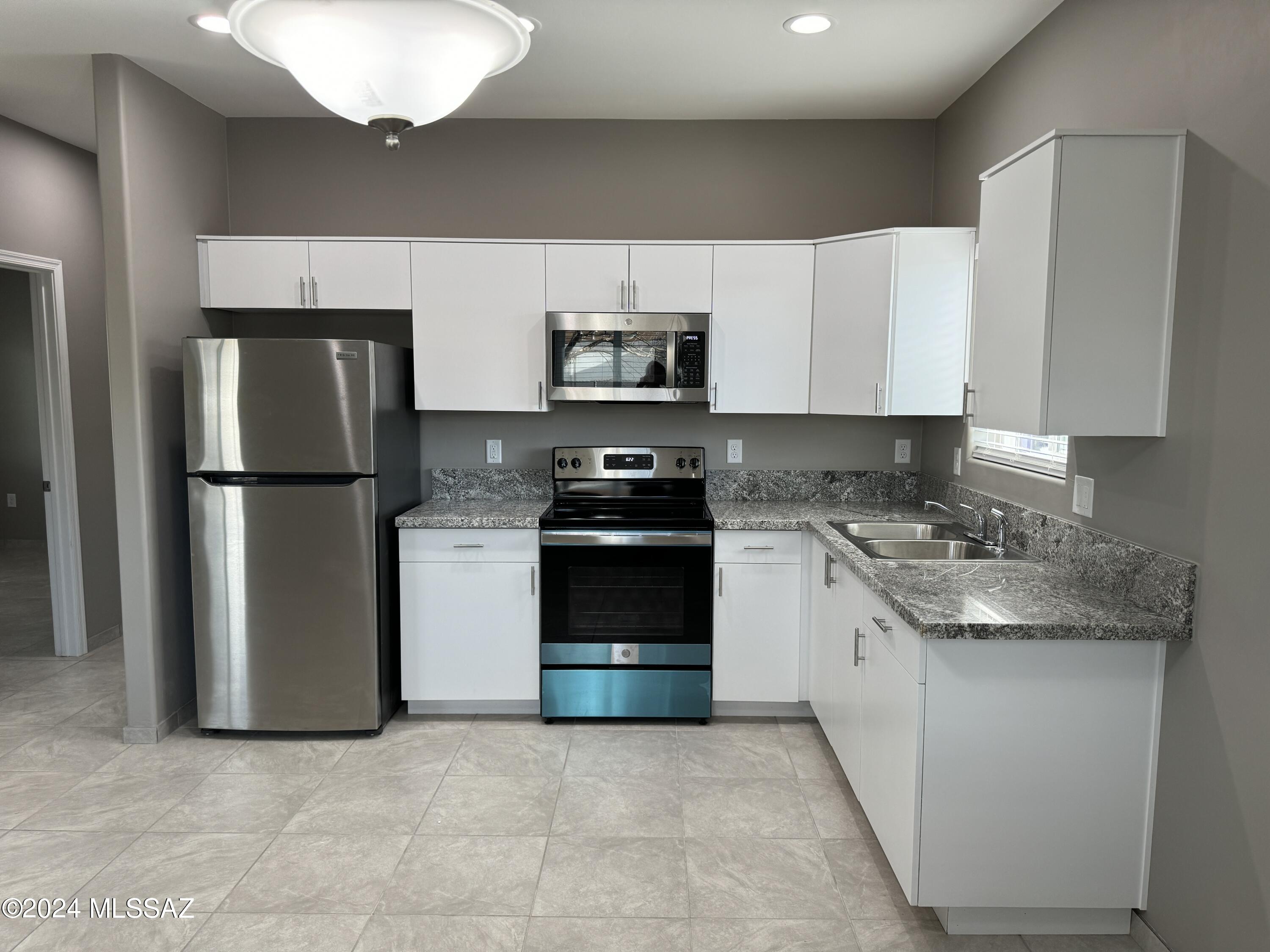 Sunland Gardens - Residential Lease