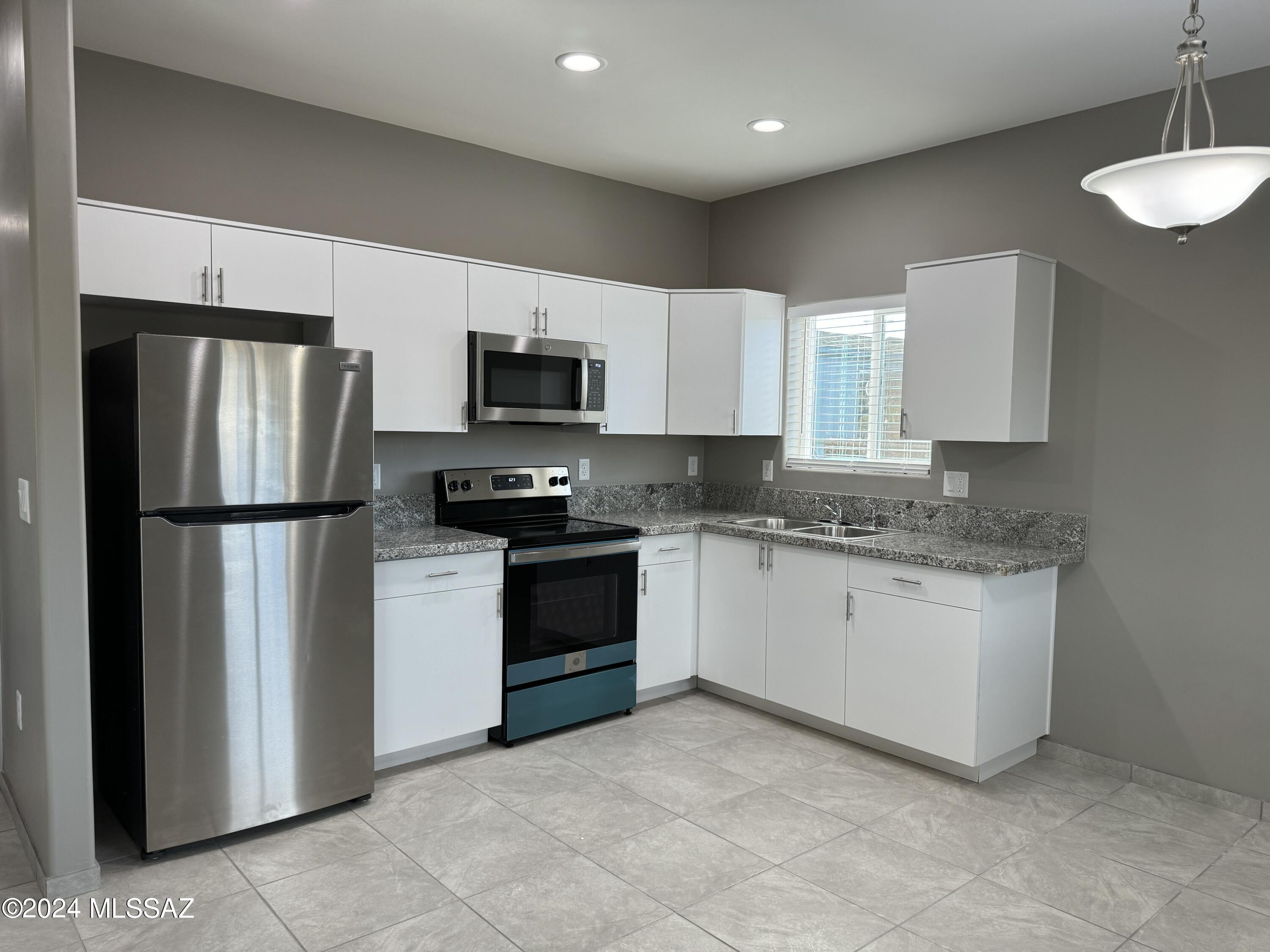 Sunland Gardens - Residential Lease
