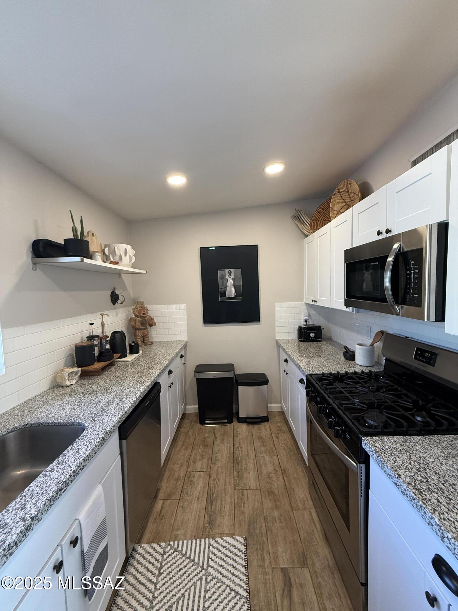 Yale Estates BLKS 6-11 - Residential
