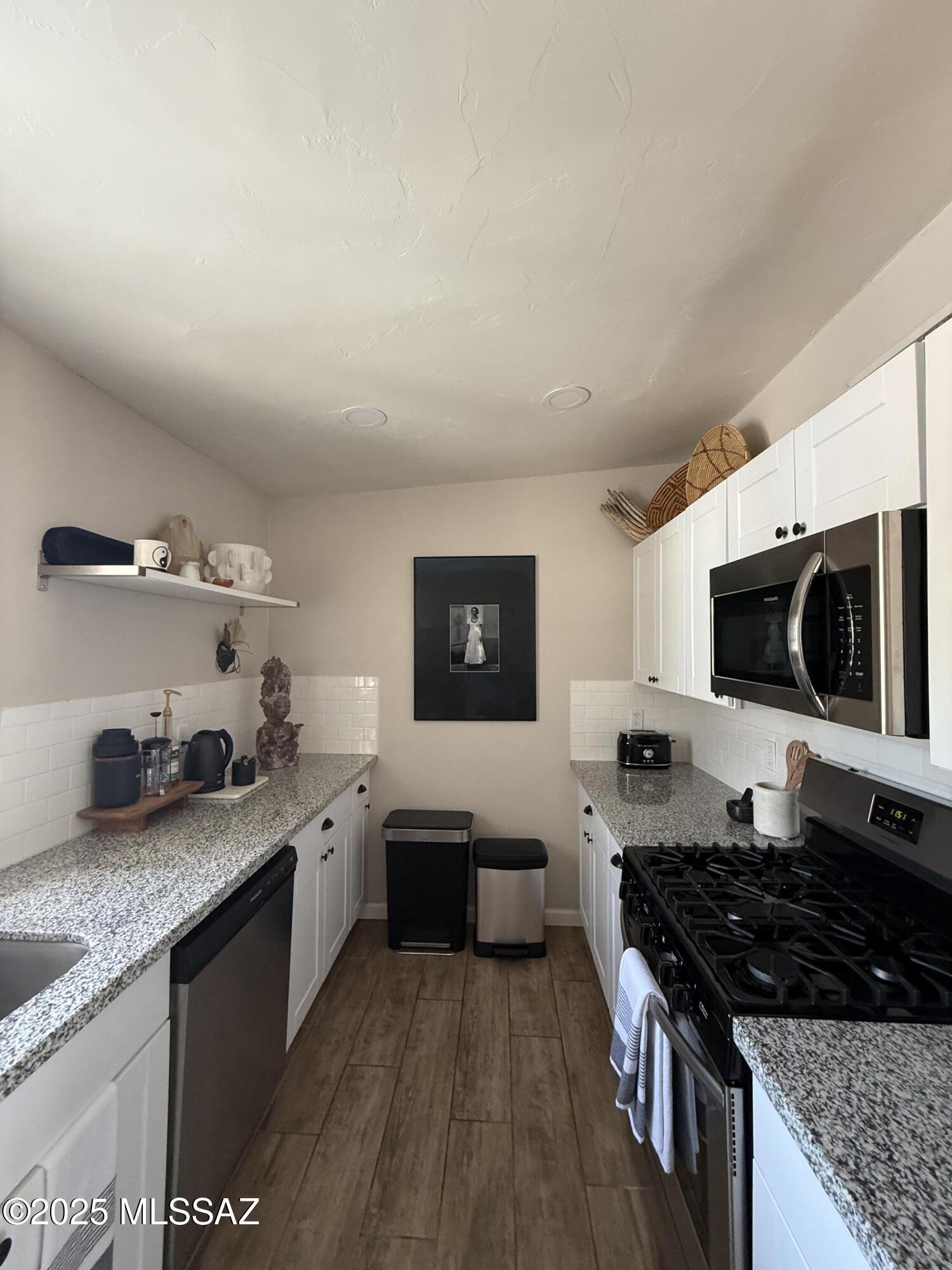 Yale Estates BLKS 6-11 - Residential