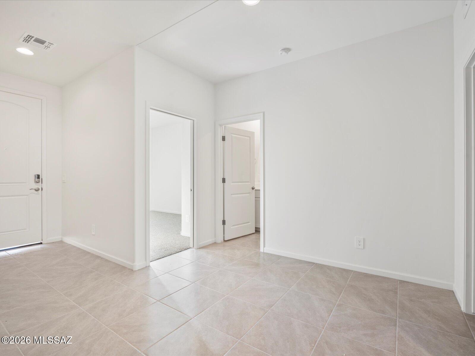 Entranda Del Toro - Residential