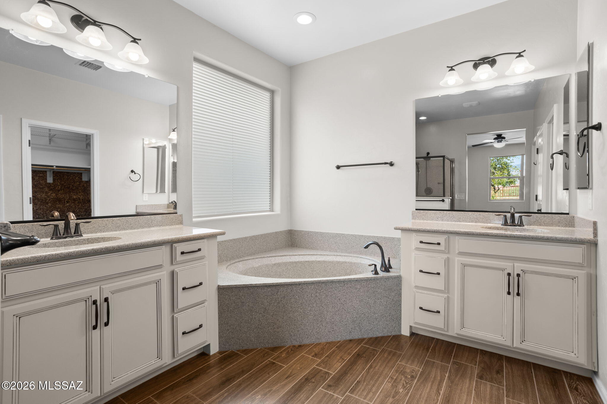 Rancho De Plata SQ20132830156 - Residential