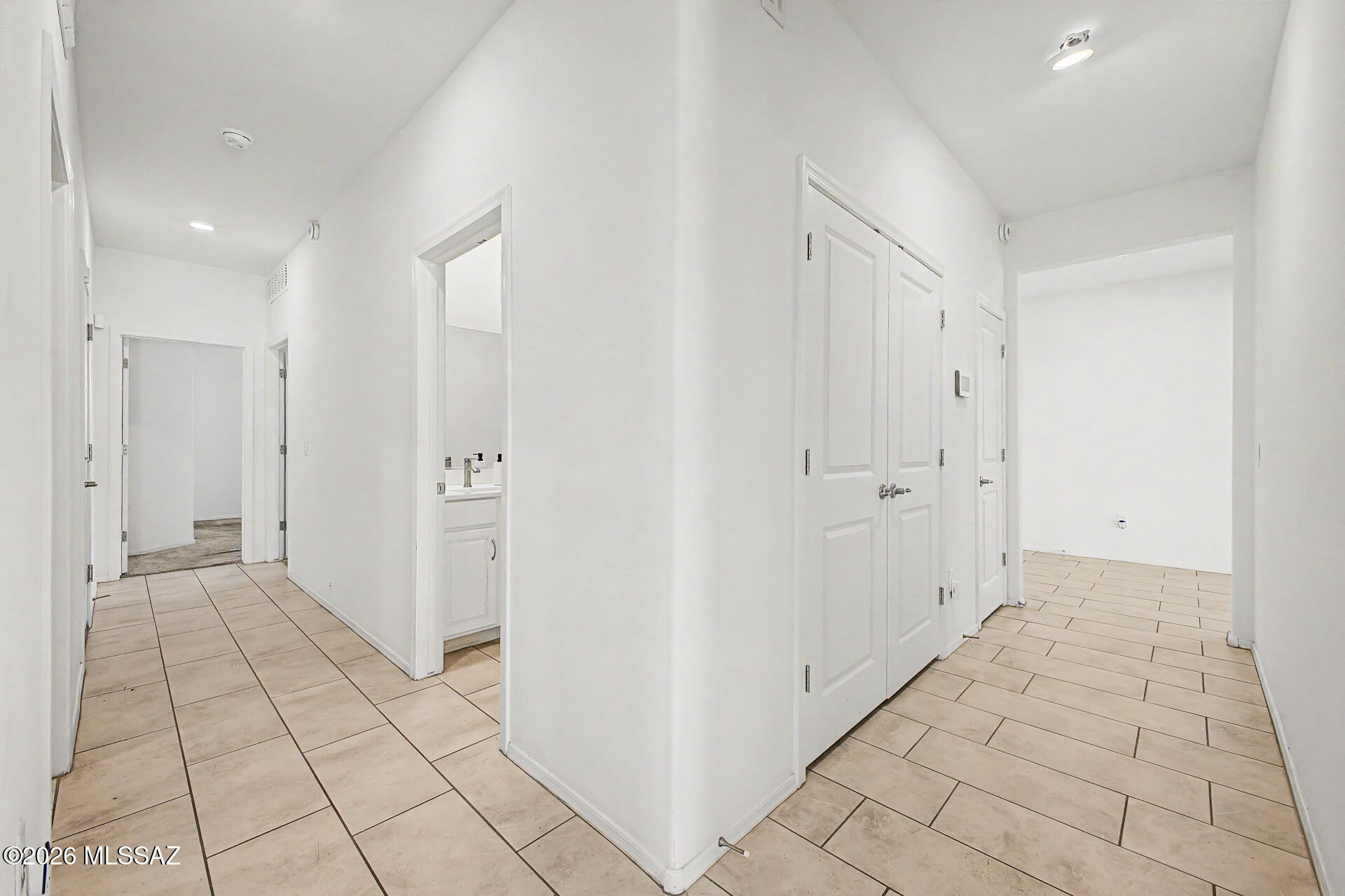 De Anza - Residential