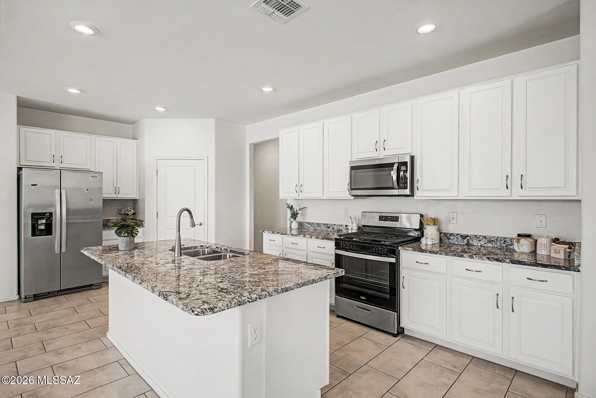 De Anza - Residential