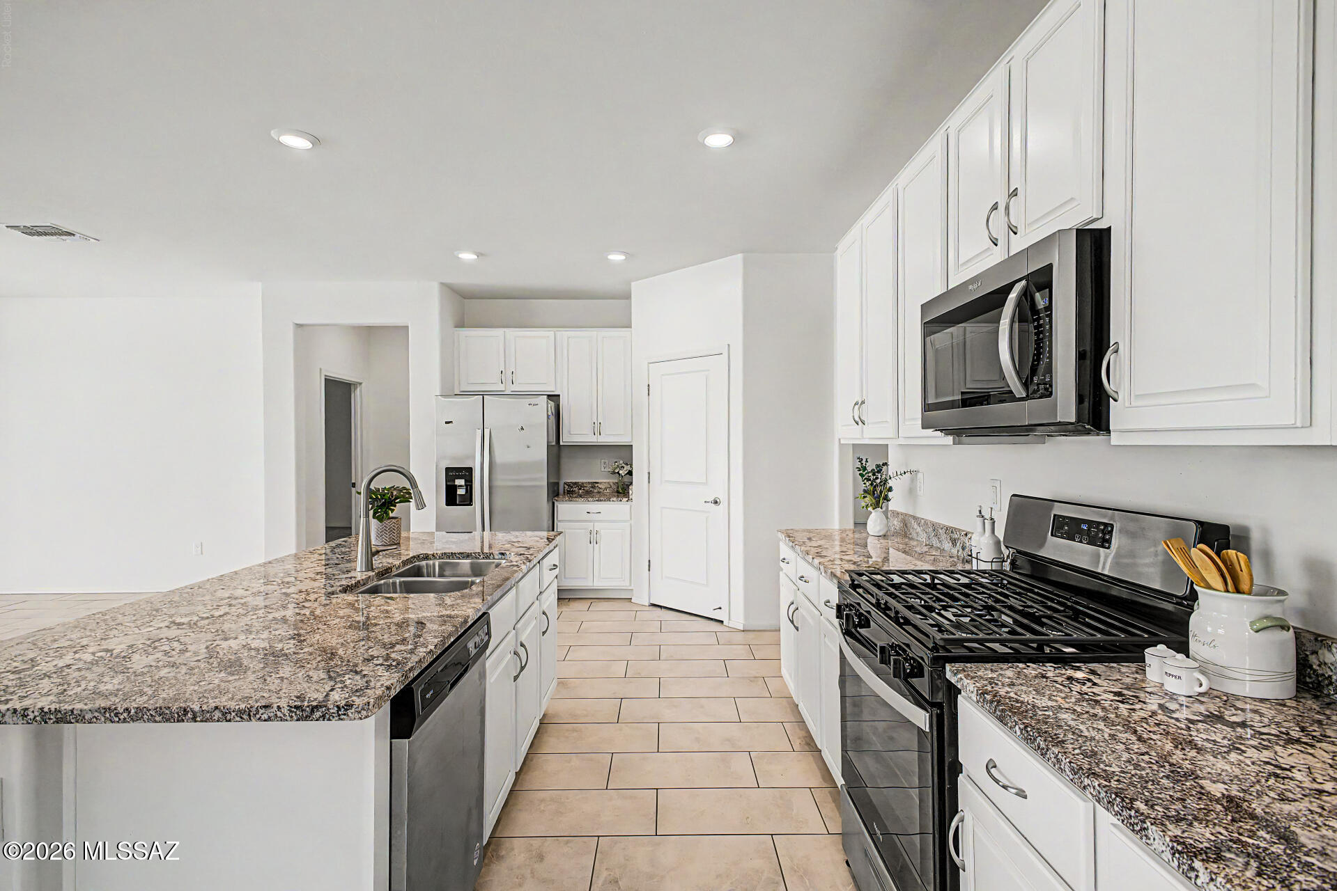 De Anza - Residential