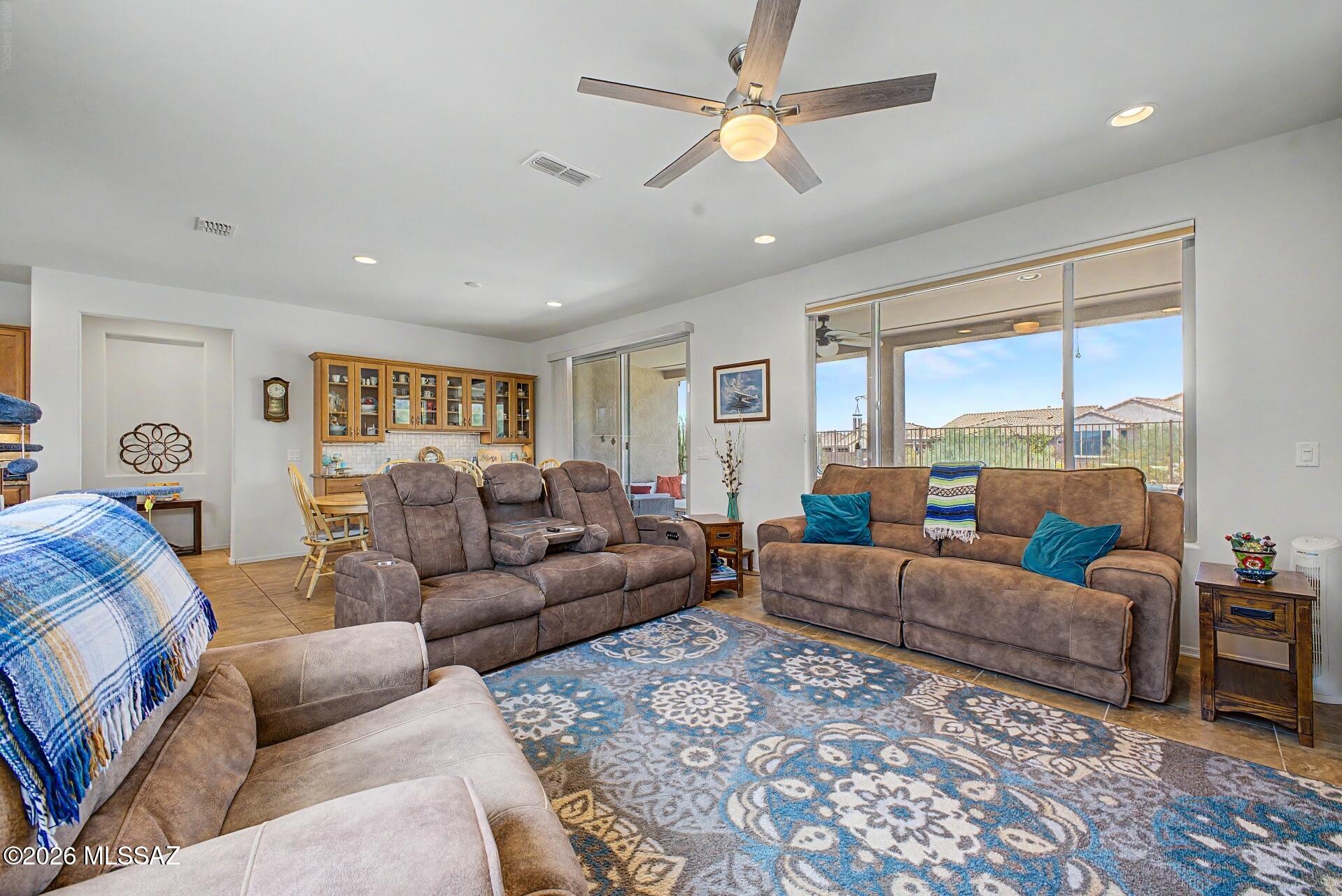 Del Webb At Dove Mountain SQ20131930189 - Residential