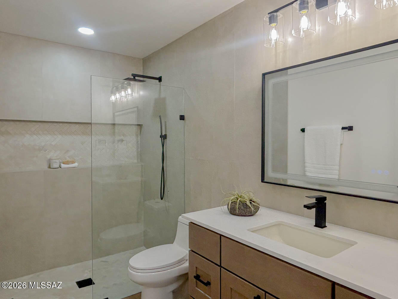 Casas Del Oro Norte (89-130) - Residential