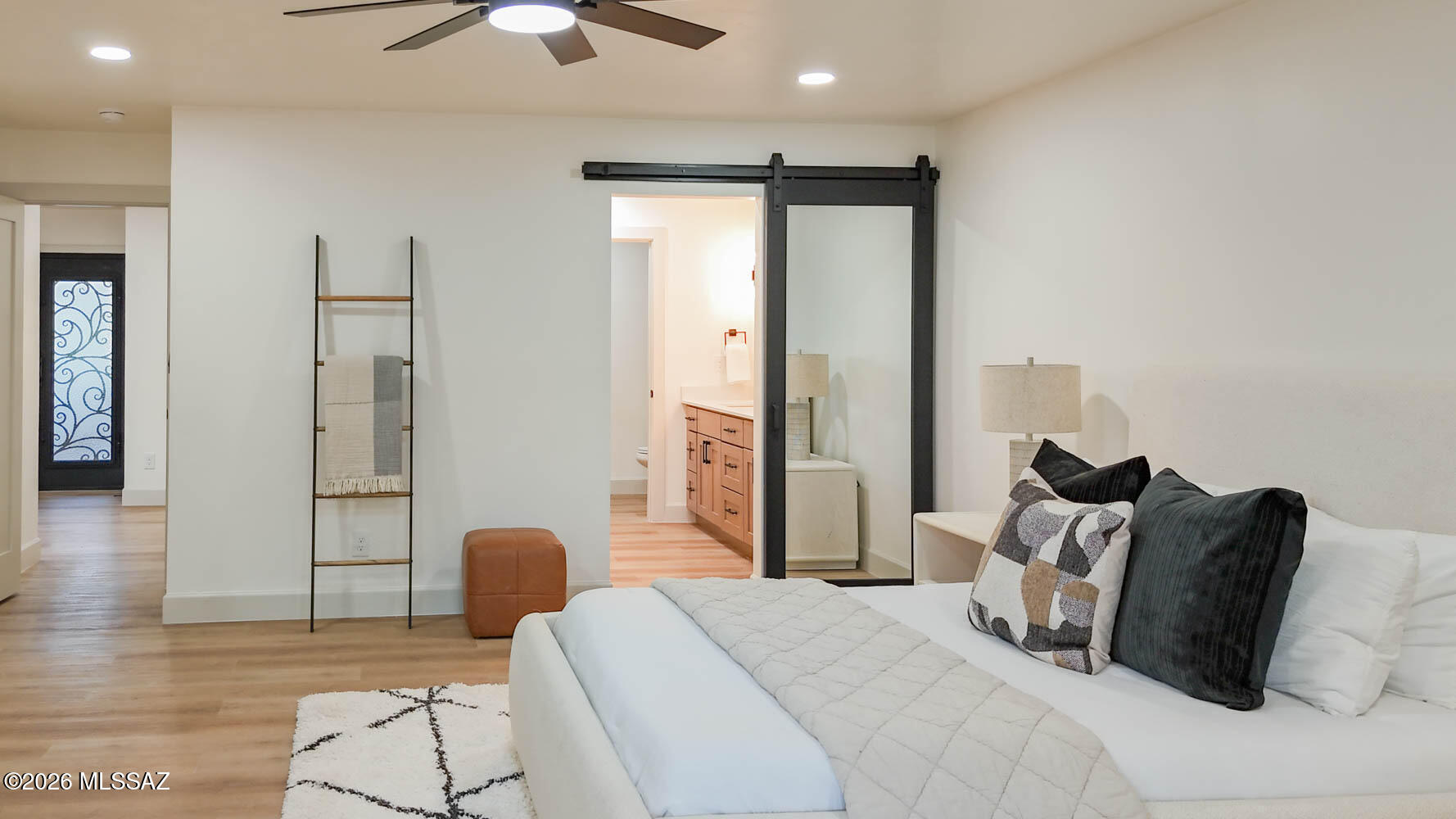 Casas Del Oro Norte (89-130) - Residential