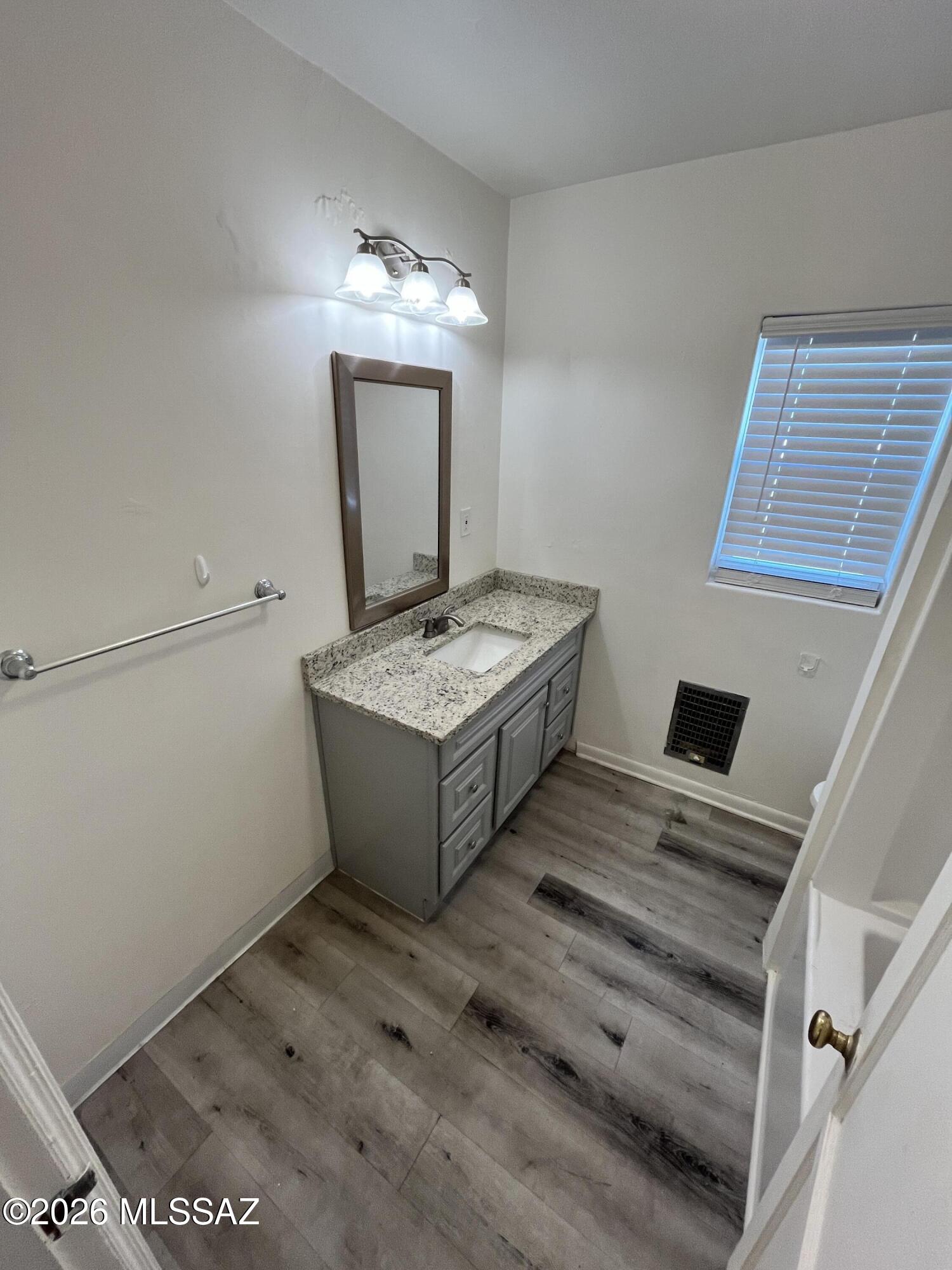 Catalina Vista - Residential Lease