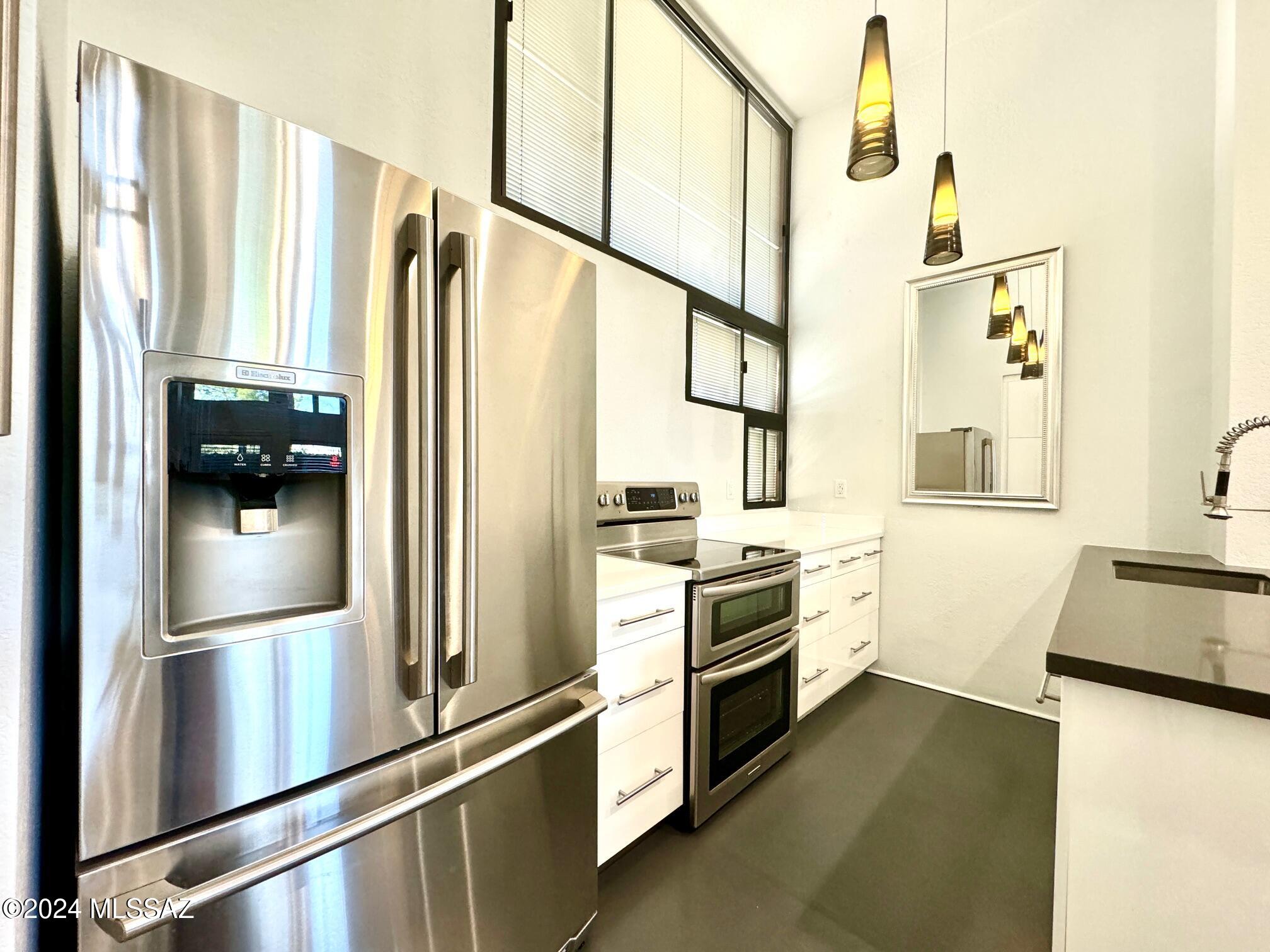 Coronado Place Condominiums II (Units 37-158) - Residential Lease