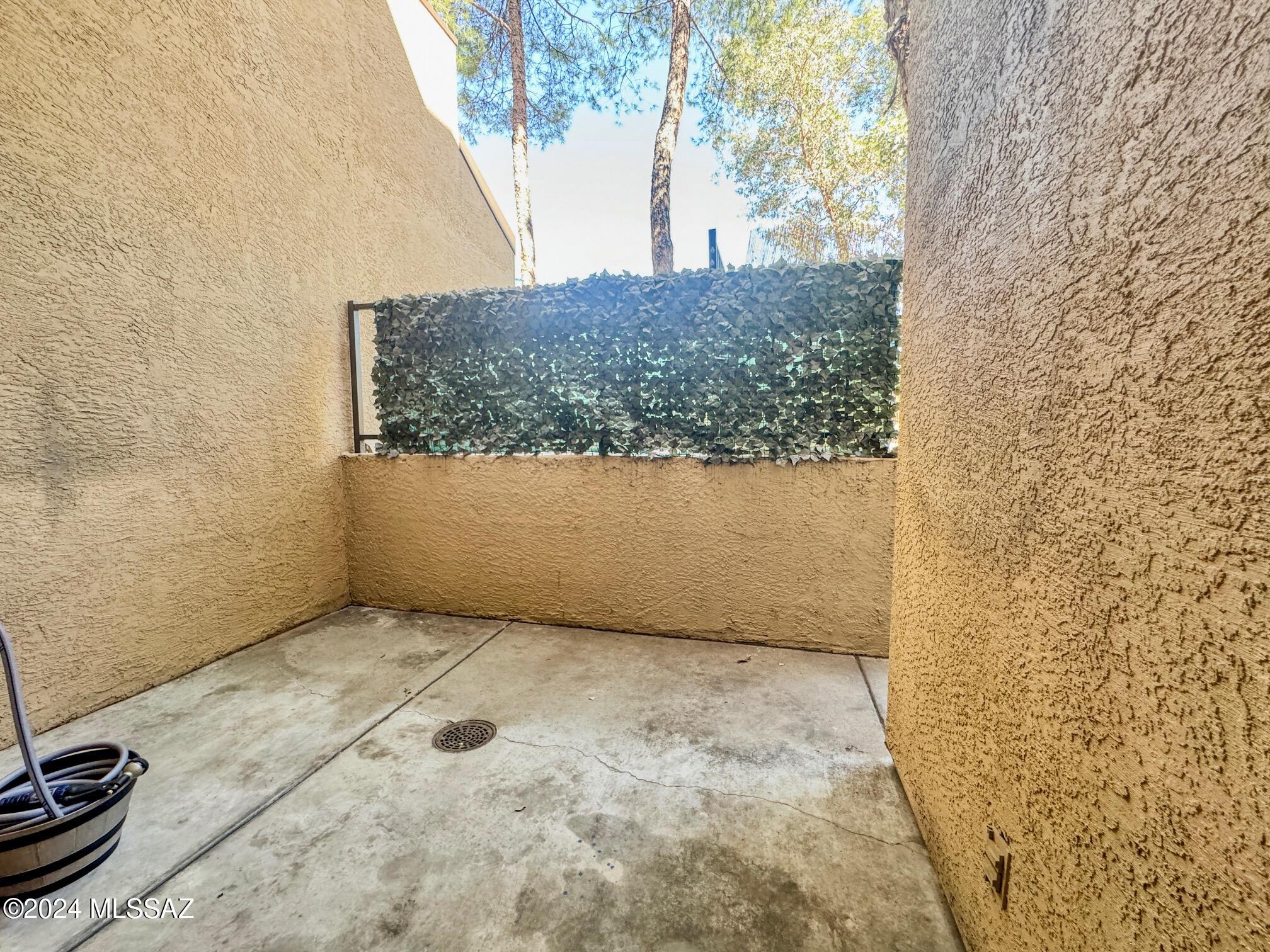 Coronado Place Condominiums II (Units 37-158) - Residential Lease