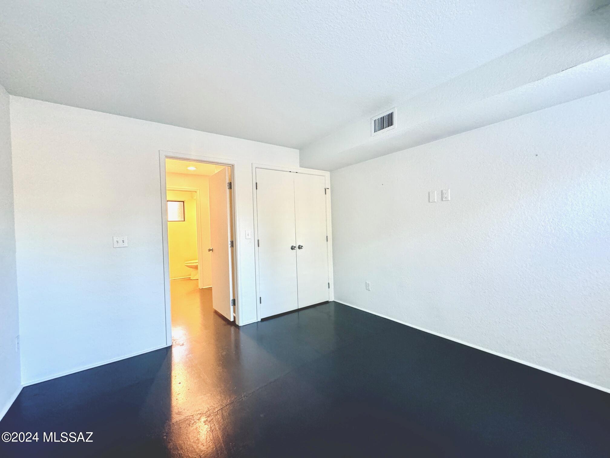 Coronado Place Condominiums II (Units 37-158) - Residential Lease