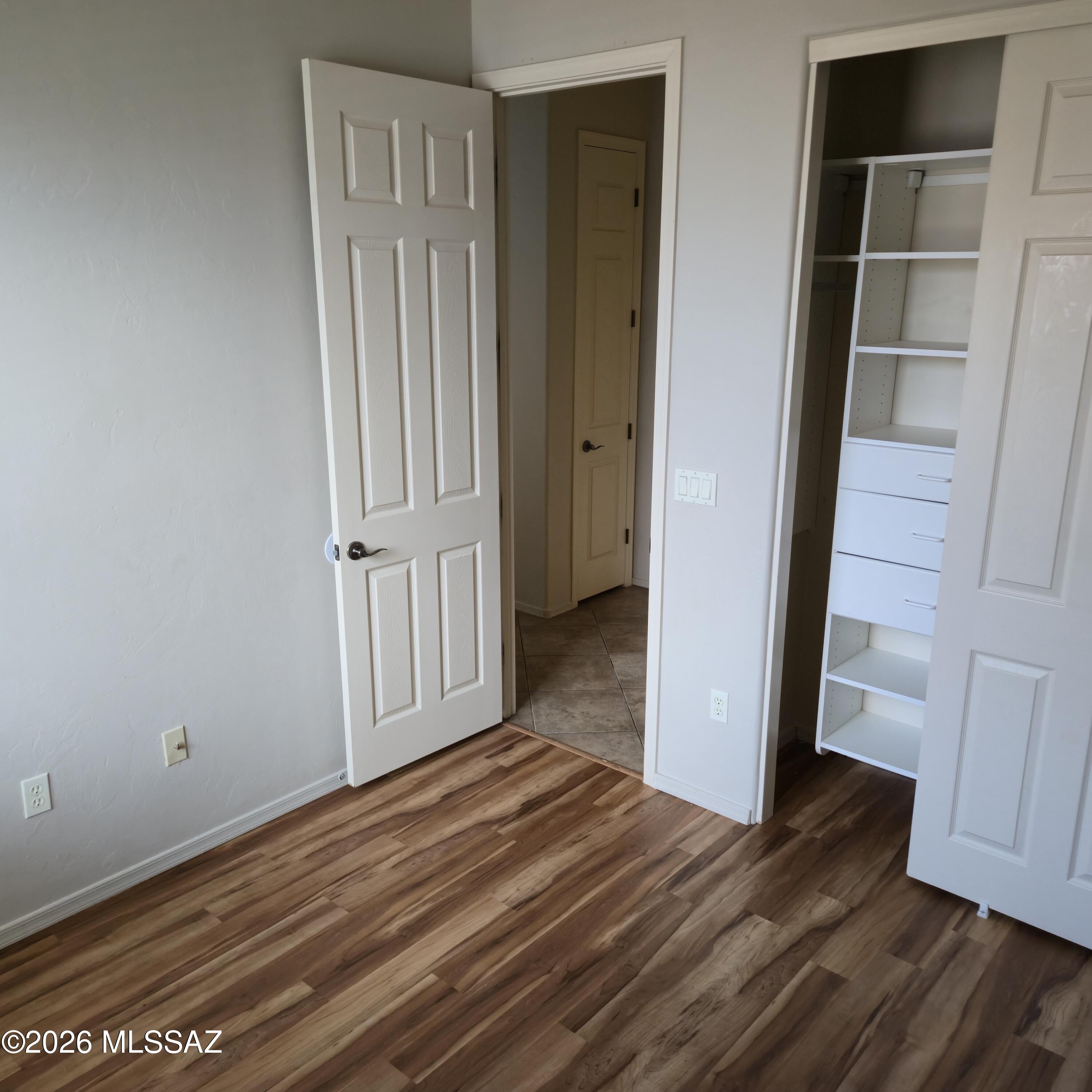 Desert Enclave (1-28) - Residential Lease
