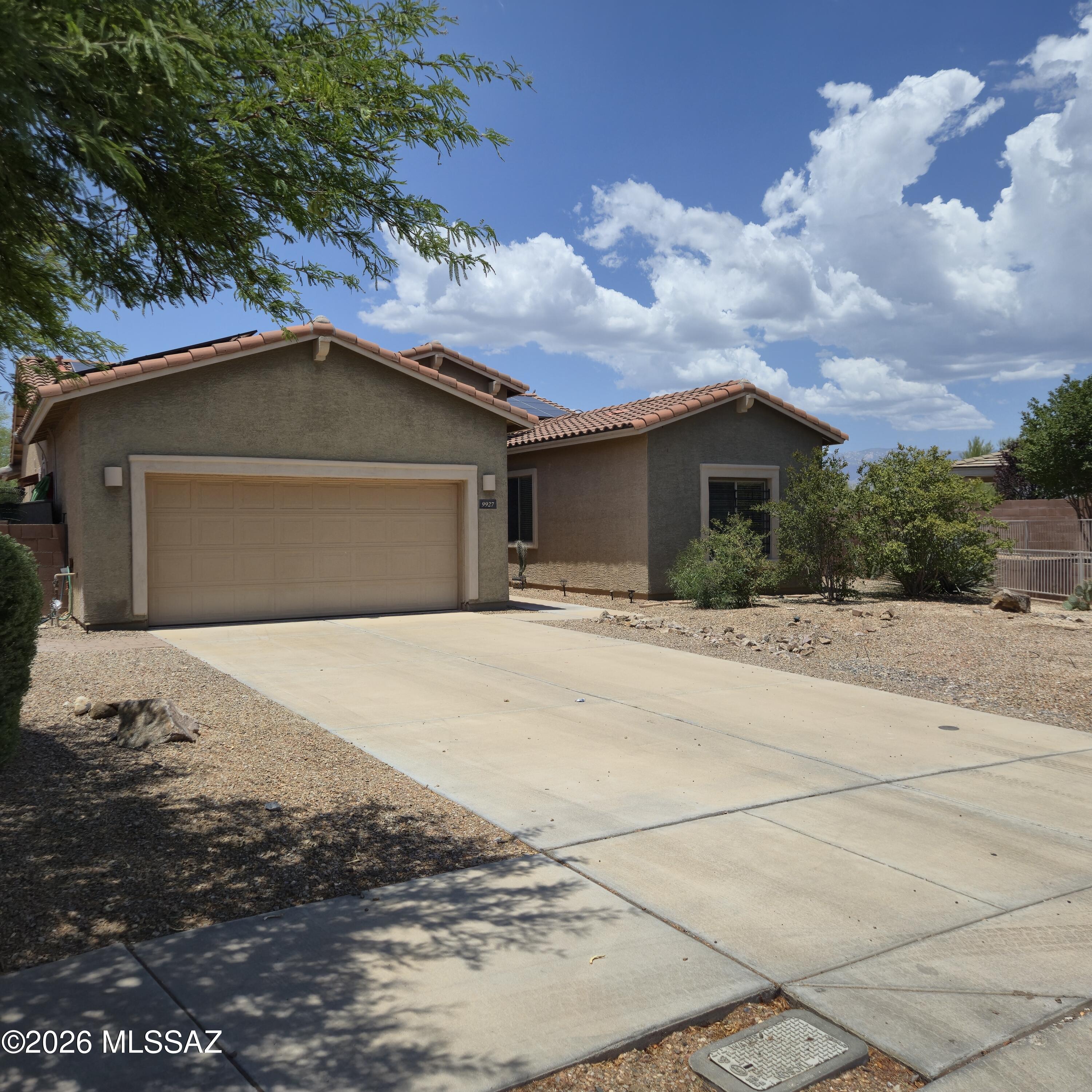 Stunning eastside home with all of the amenities! This beautiful 4/3 home has everything you could need! Spacious great room floor plan is perfect for all of you entertaining needs. Massive corner lot backyard offers gated pool on one side and an entertaining space on the other. Gorgeous views from the backyard are perfect to enjoy any time of year. Home is equipped with solar to help out during those hot summer months. Quiet neighborhood with easy access to Case Resource Park is desirable to anyone looking on the East side. Home is located near to shopping and is minutes from Houghton for easy access to the interstate. Don't miss out on this home!




Tenant will not have access to storage room off laundry room.