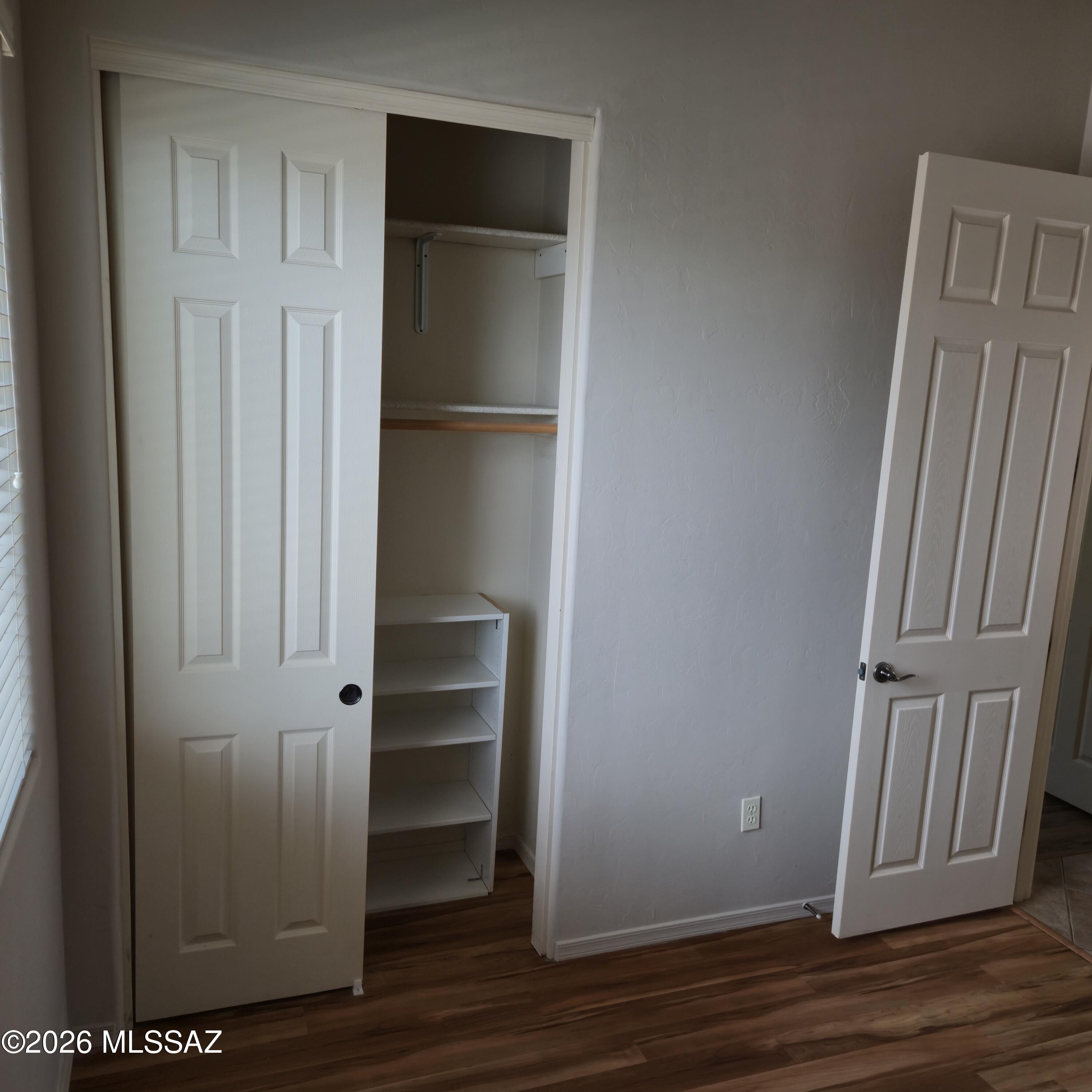 Desert Enclave (1-28) - Residential Lease