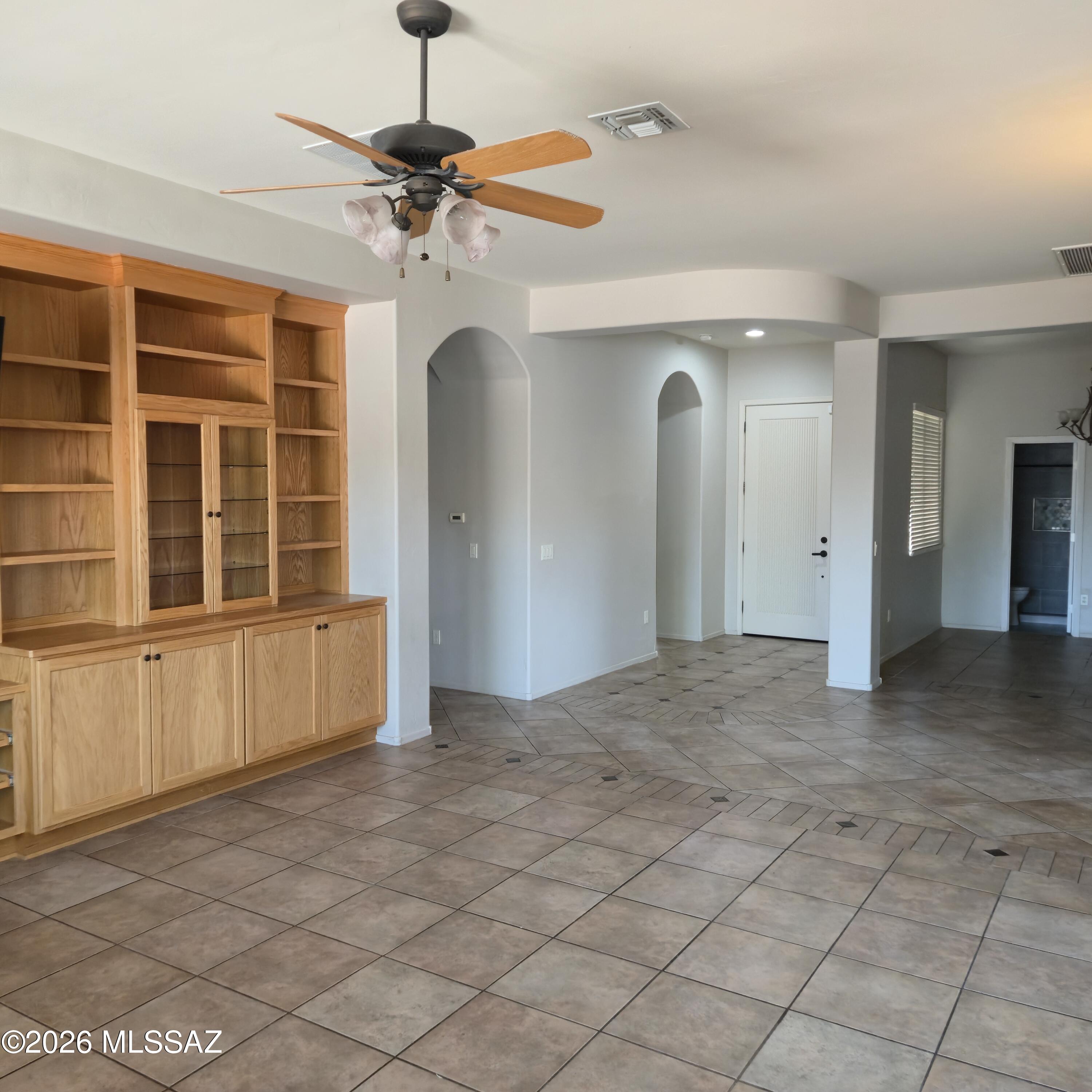 Desert Enclave (1-28) - Residential Lease