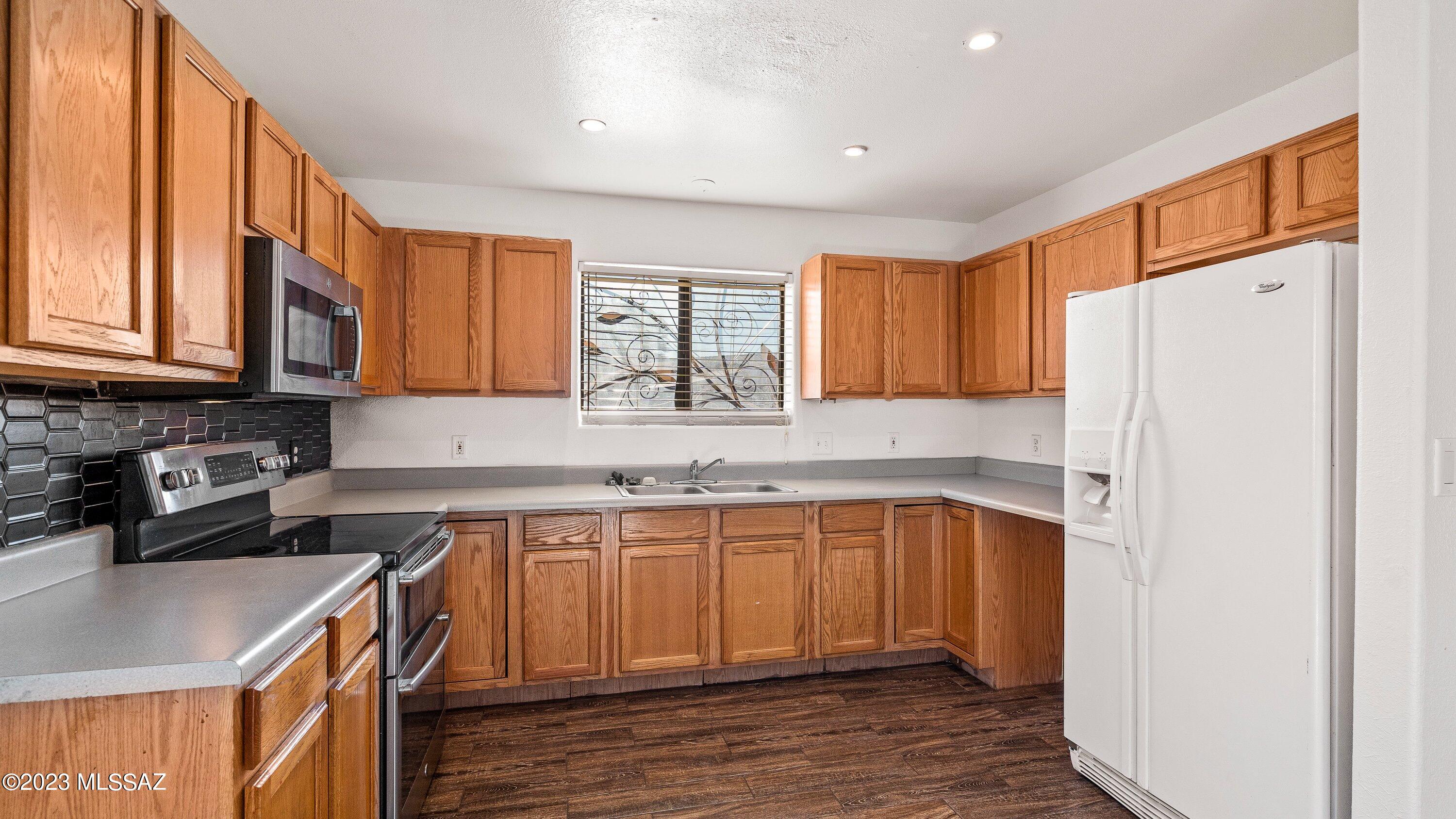 Tucson Mountain Ranch - Residential Lease