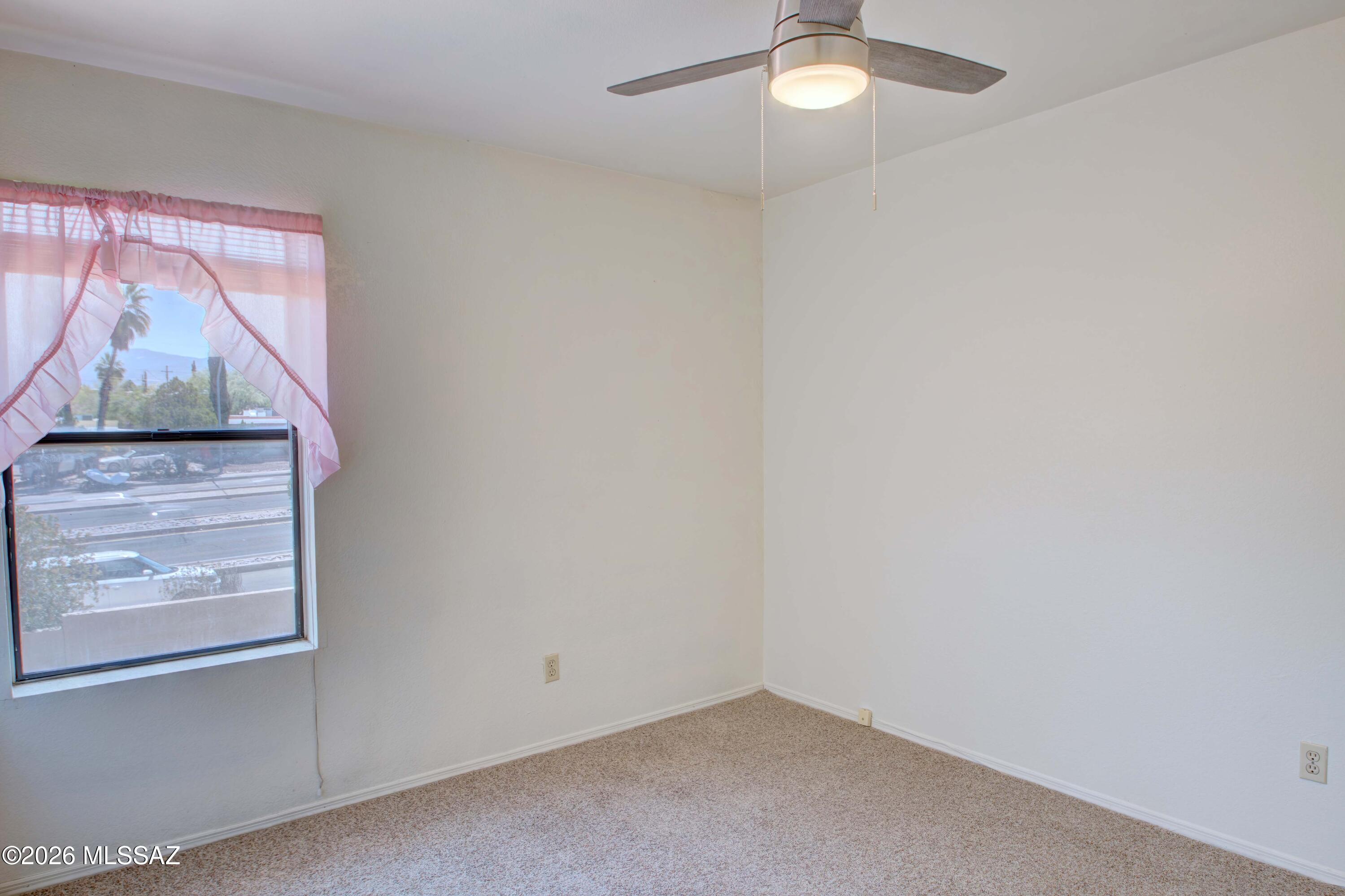 Sundown Townhomes (1-6) - Residential