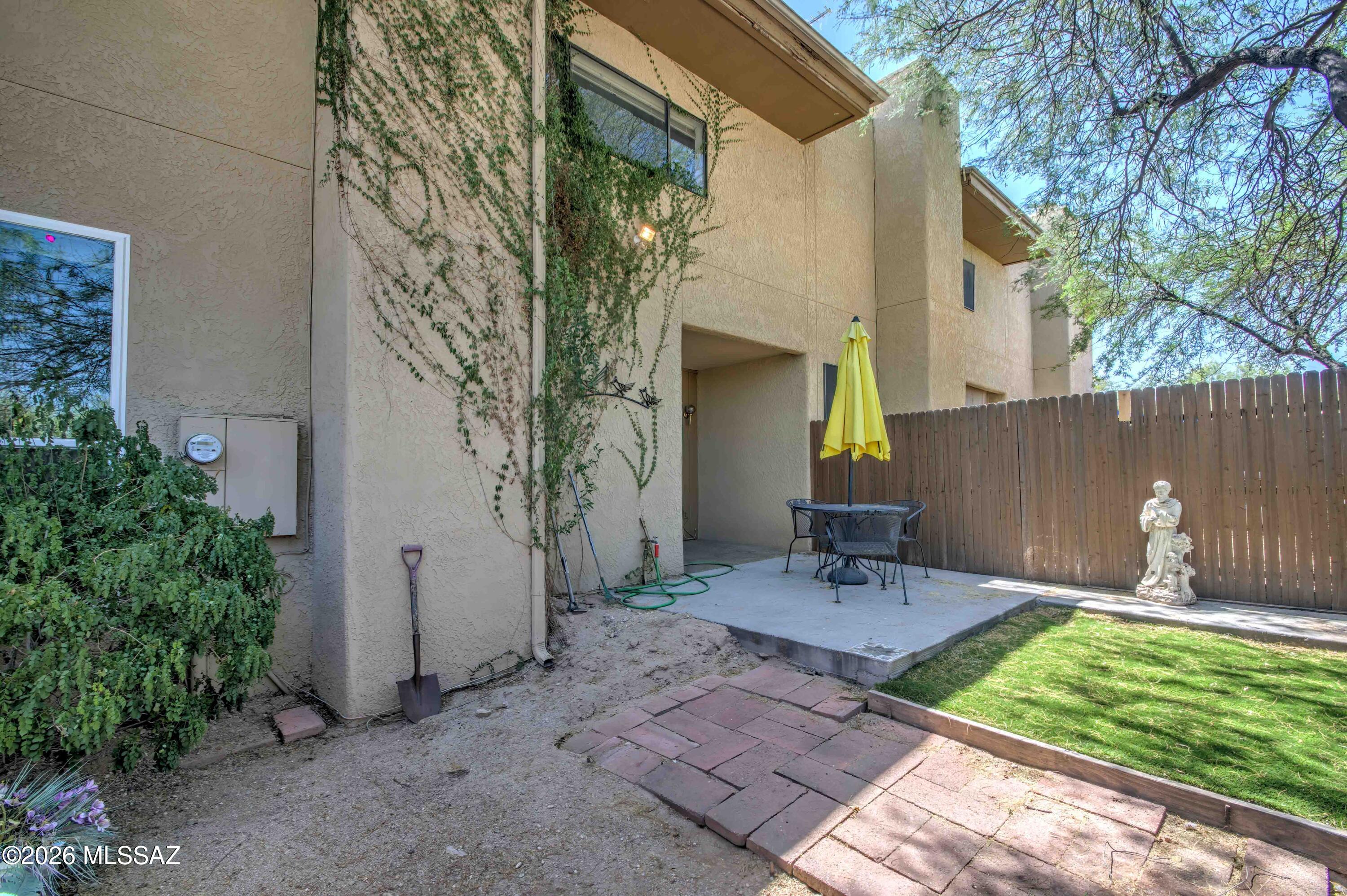 Sundown Townhomes (1-6) - Residential