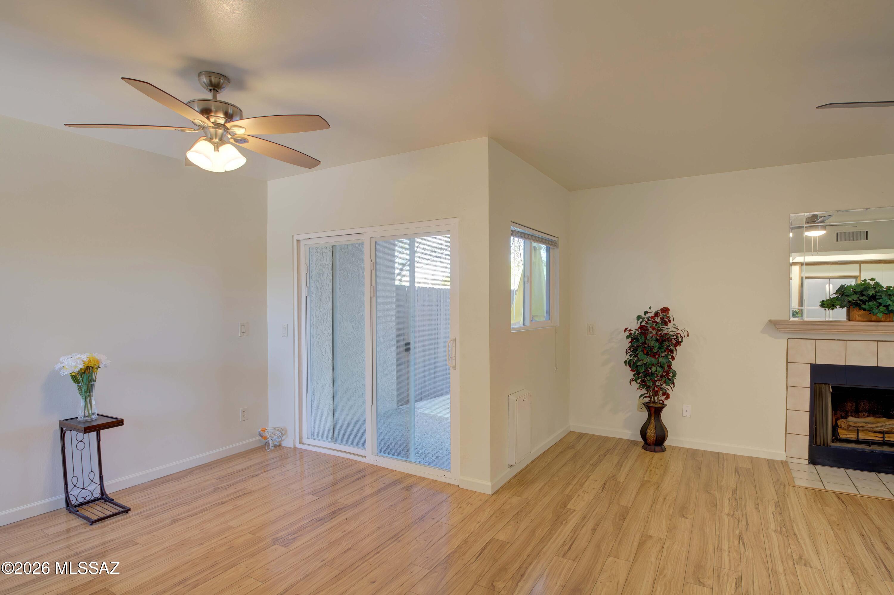 Sundown Townhomes (1-6) - Residential
