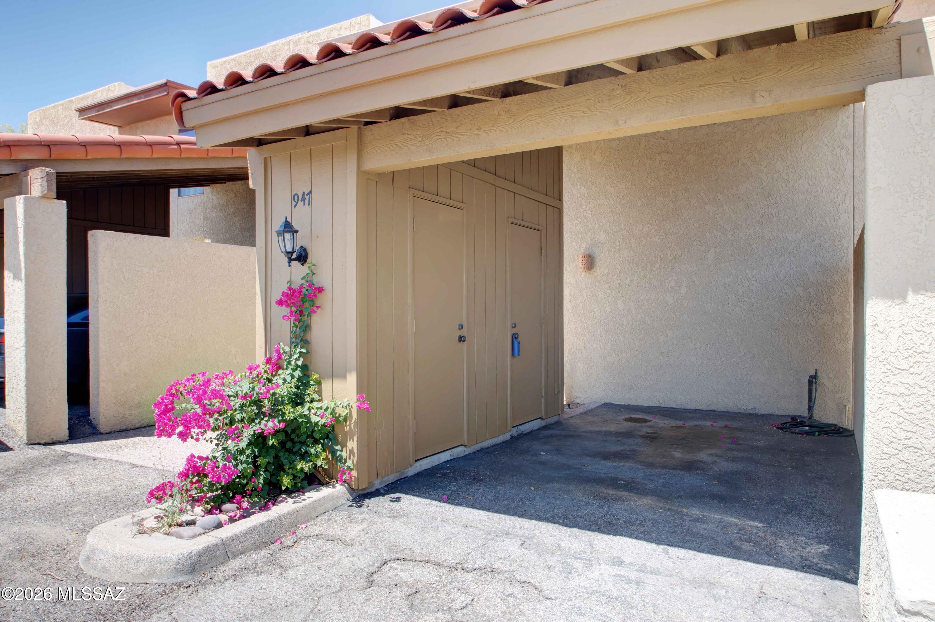 Sundown Townhomes (1-6) - Residential