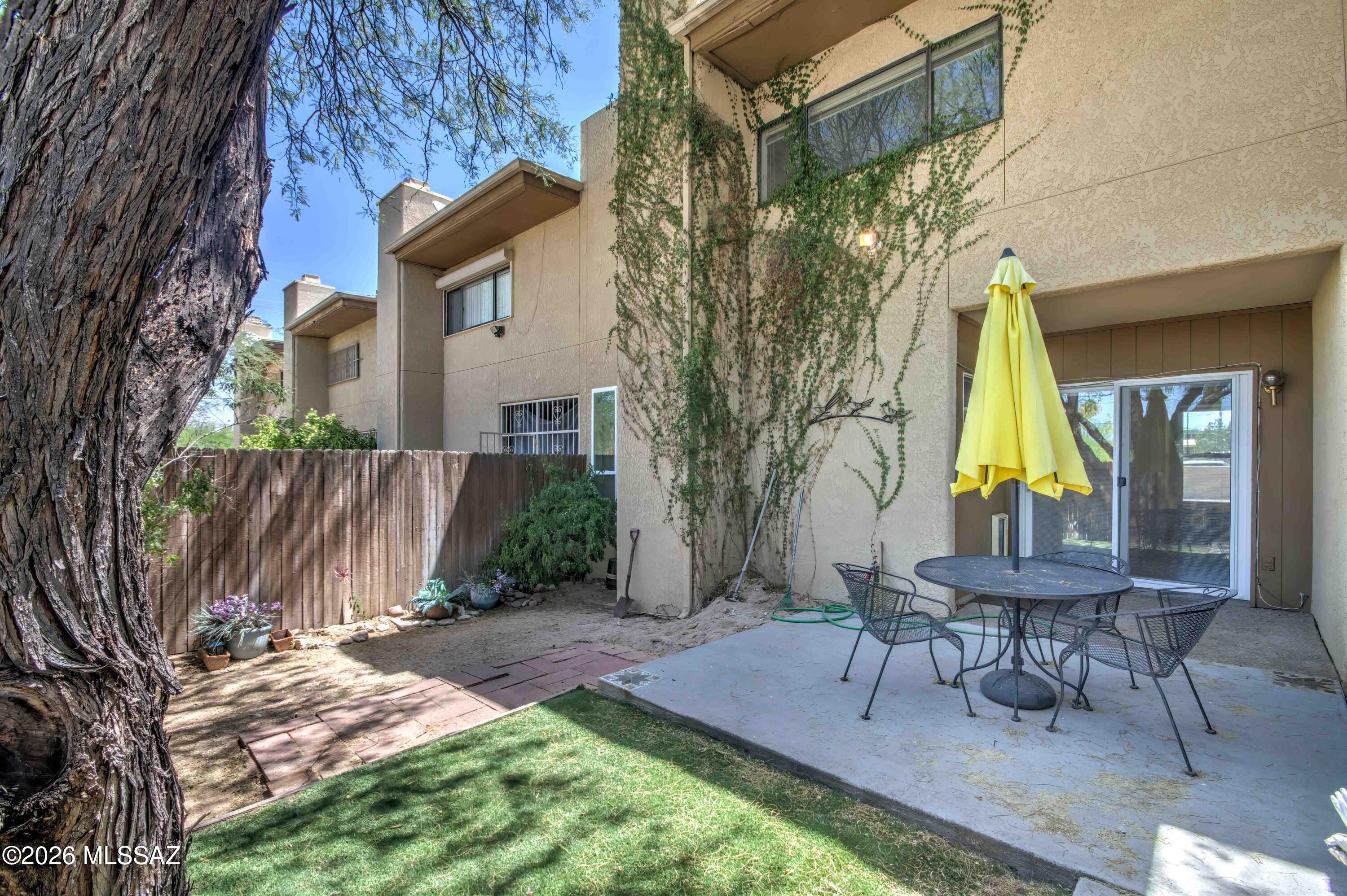 Sundown Townhomes (1-6) - Residential