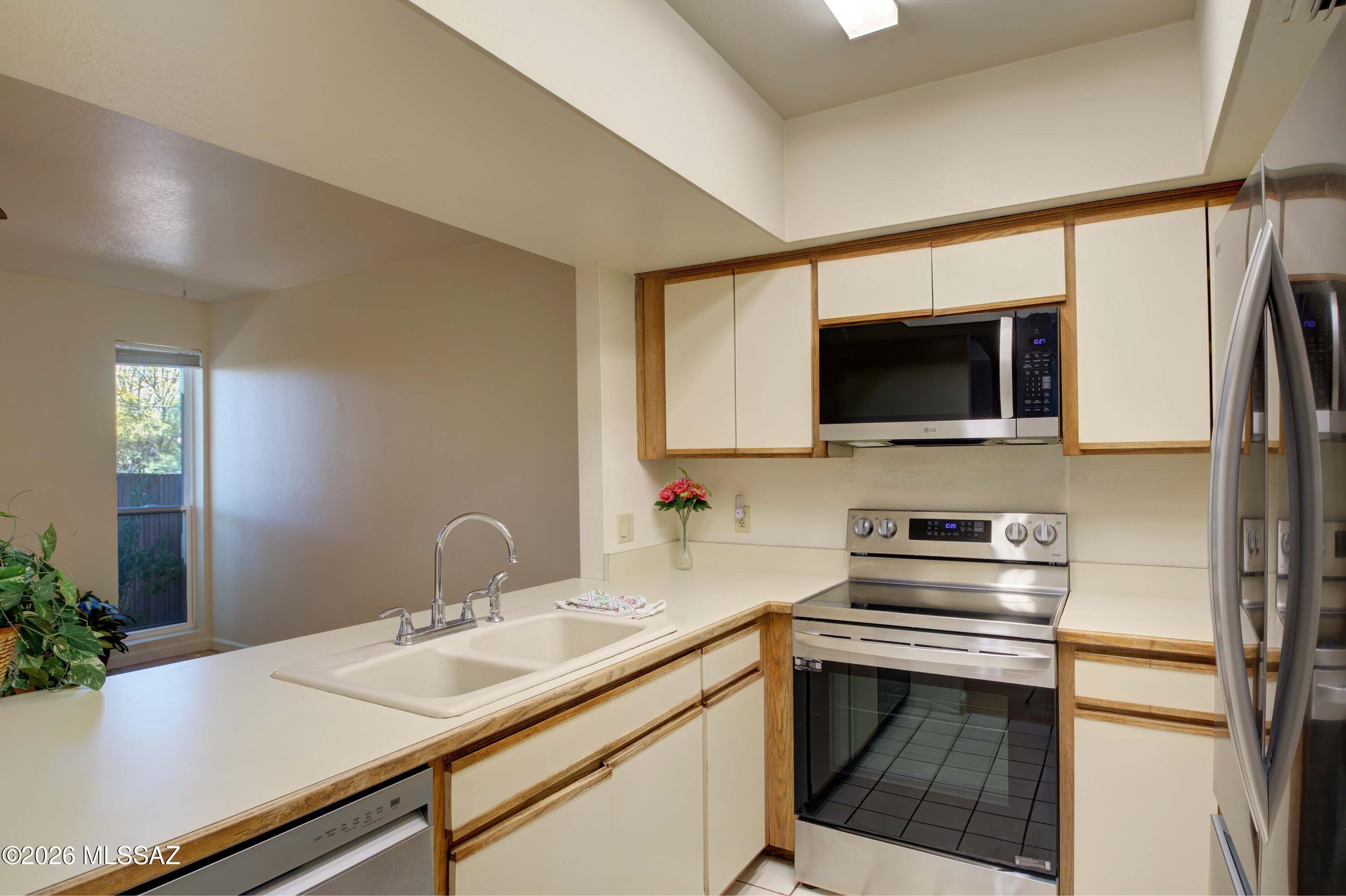 Sundown Townhomes (1-6) - Residential