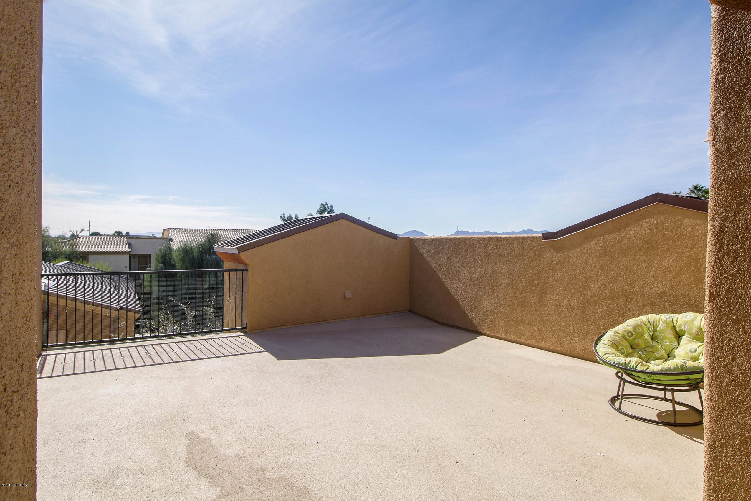 River Walk (1-140) - Residential Lease
