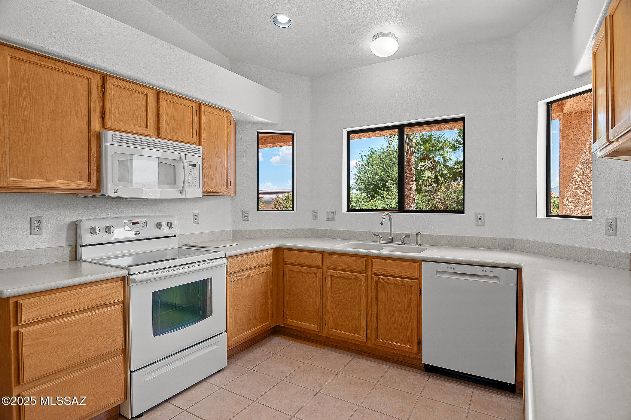San Ignacio Vistas (1-223) - Residential