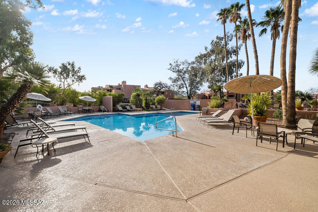 Ventana Vista Condominiums - Residential