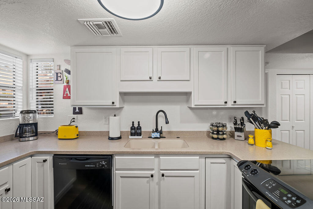 Ventana Vista Condominiums - Residential
