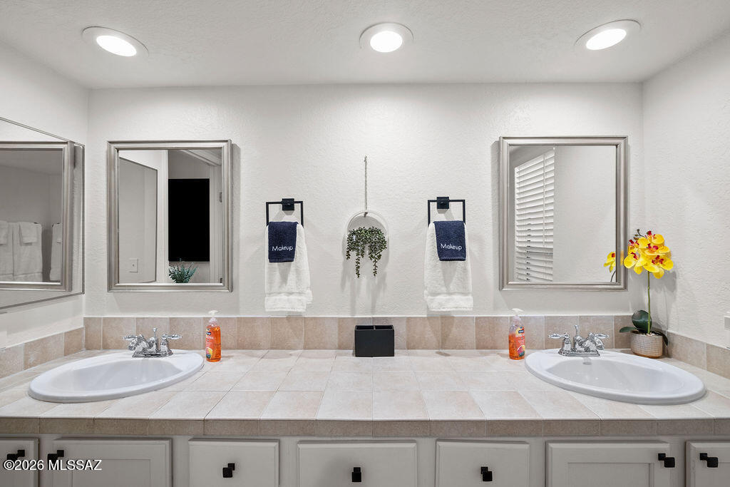 Ventana Vista Condominiums - Residential