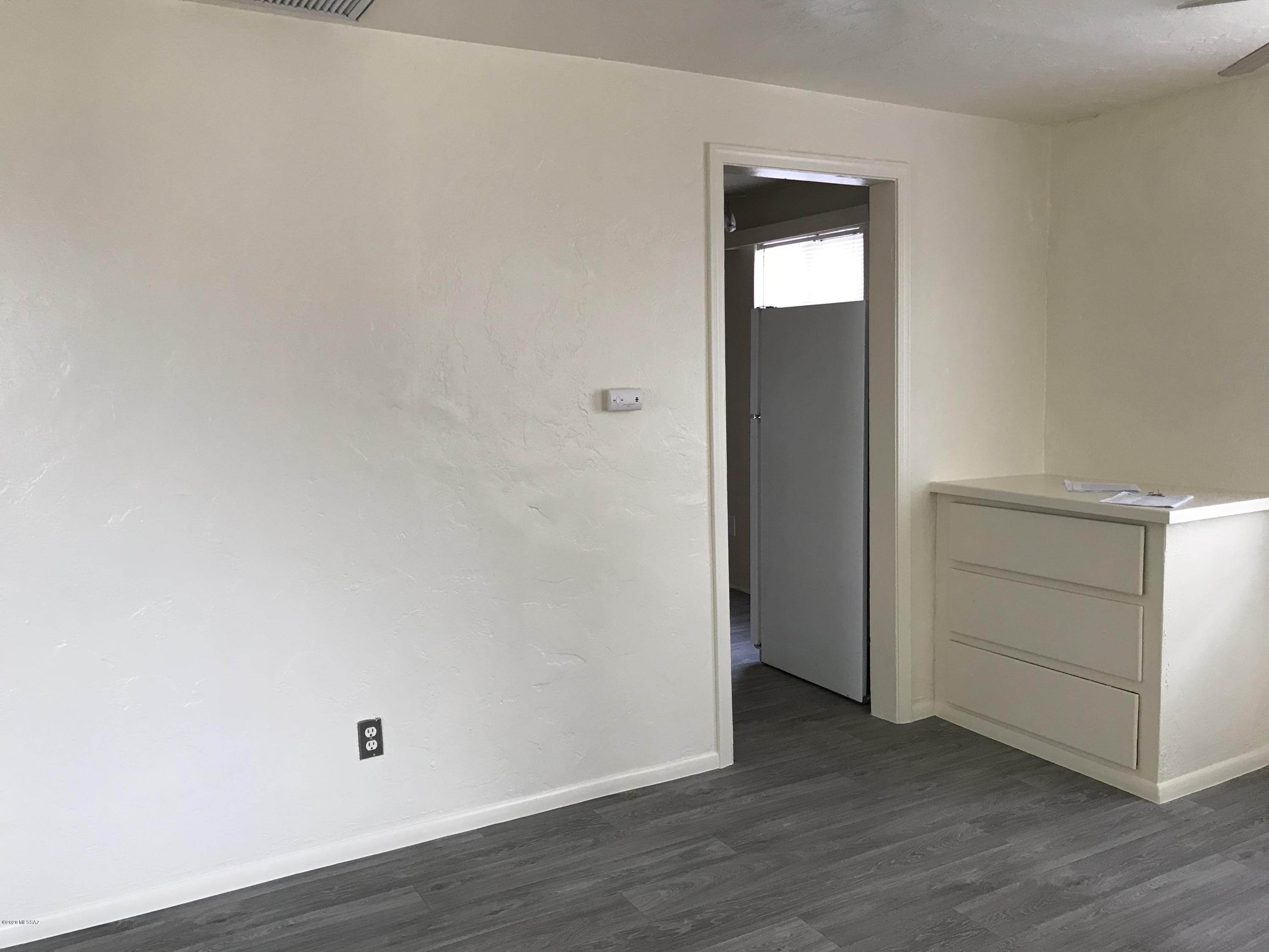 Unsubdivided - Residential Lease
