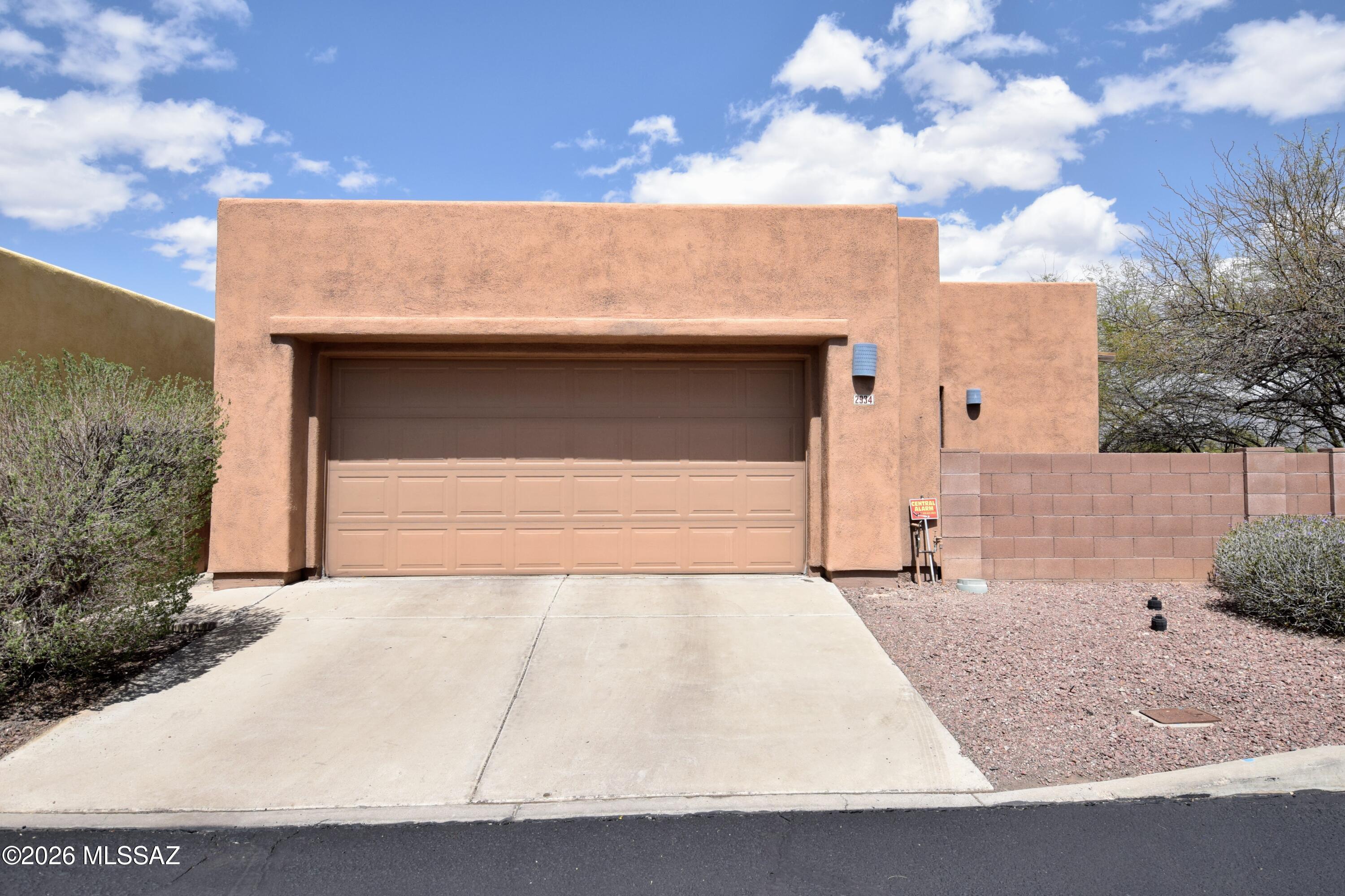 Monte Vista (1-58) - Residential Lease