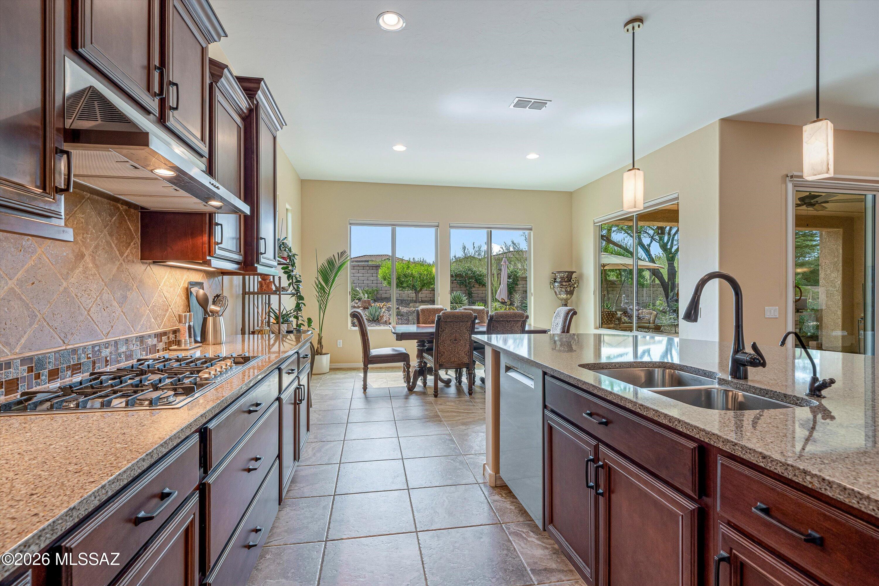 Del Webb At Dove Mountain SQ20131930189 - Residential