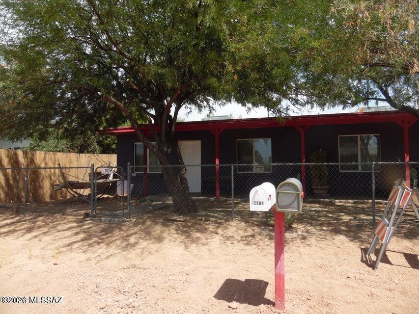 Fantastic 1 bed 1 bath home with vinyl flooring and AC. Washer and dryer included. Home has a large backyard and is close to the University and restaurants. Water sewer and trash included in rent. Call today