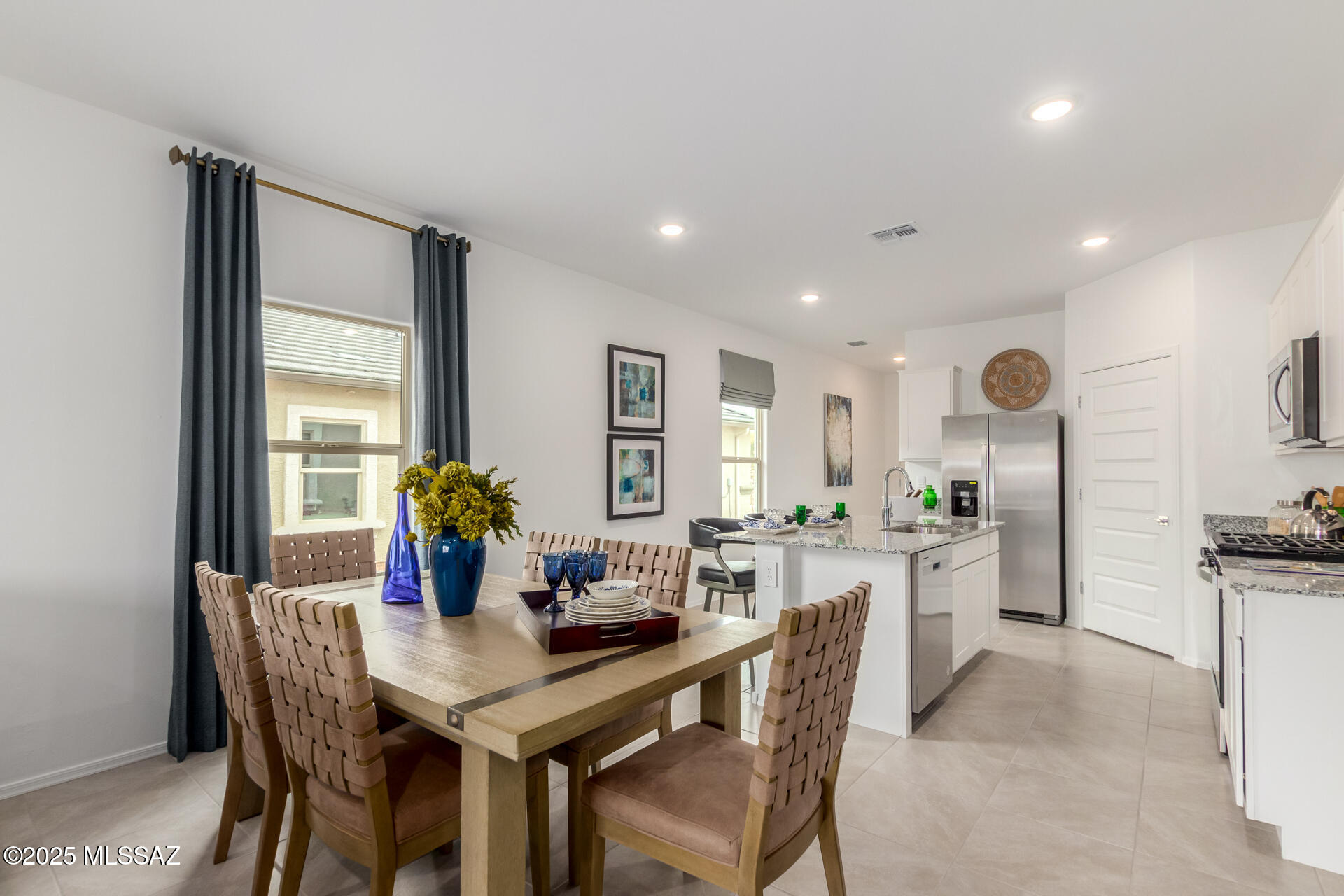 Saguaro Bloom SQ20180540069 - Residential