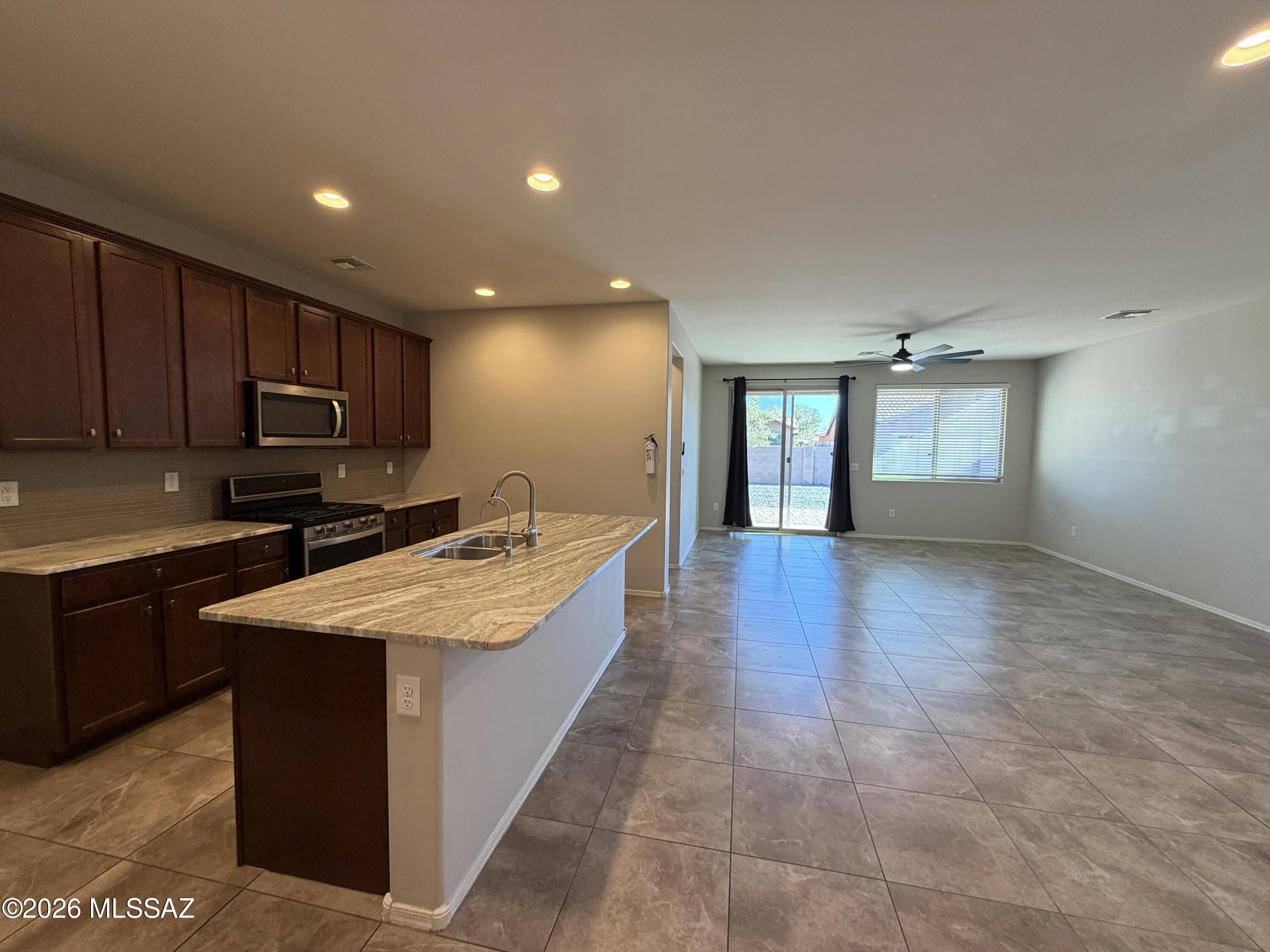Gladden Farms BLK 13-15 - Residential Lease