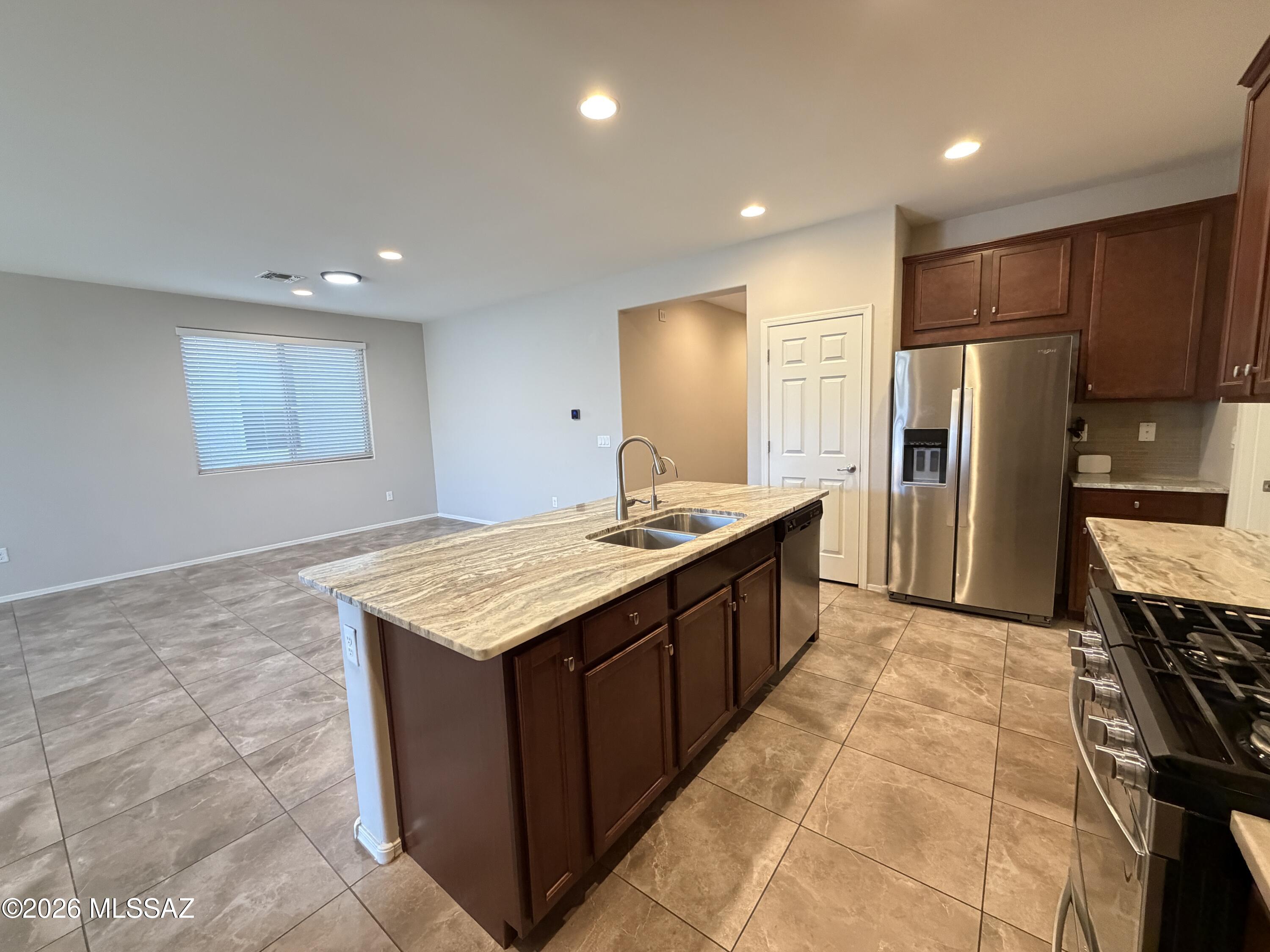 Gladden Farms BLK 13-15 - Residential Lease