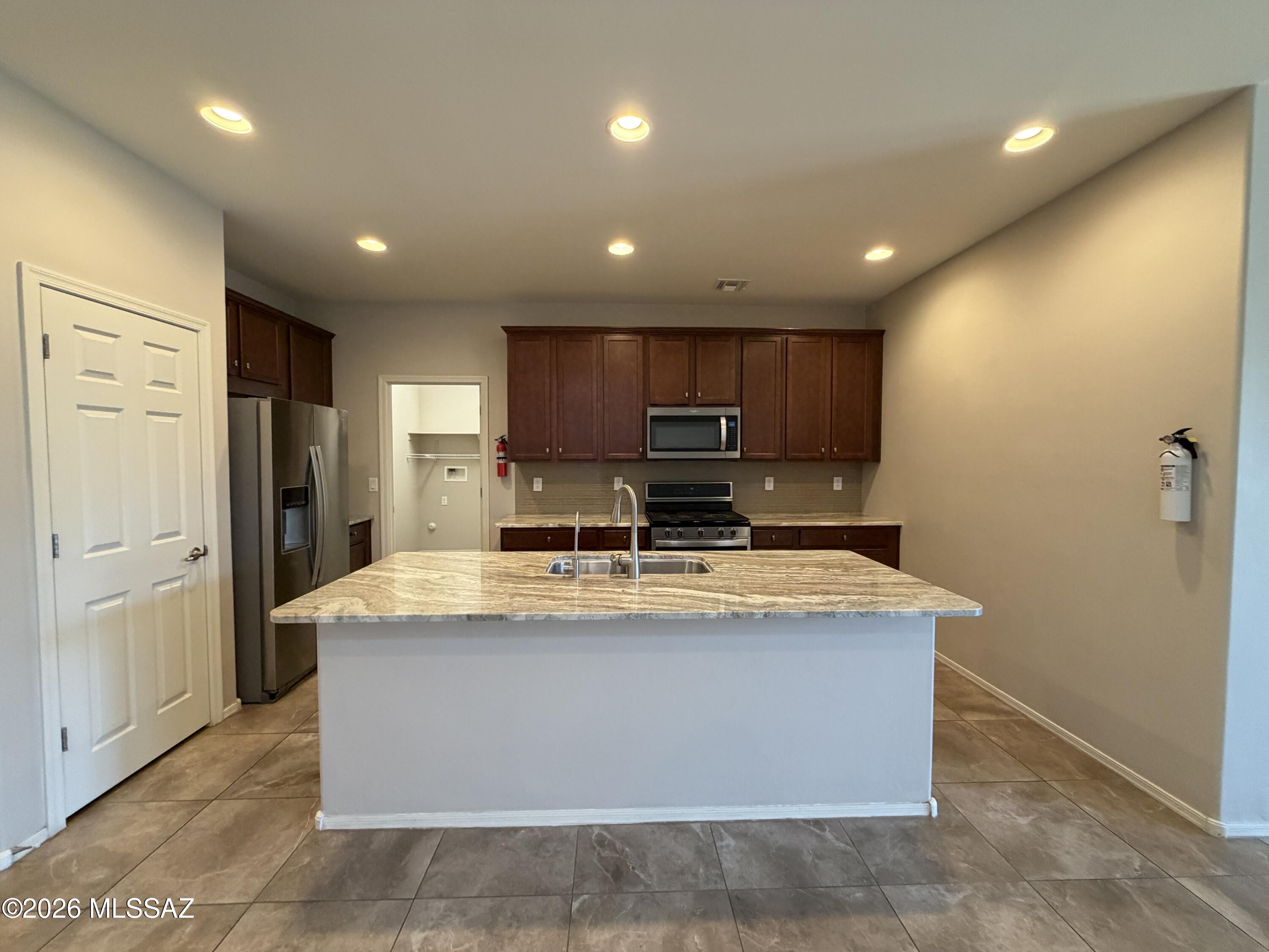 Gladden Farms BLK 13-15 - Residential Lease