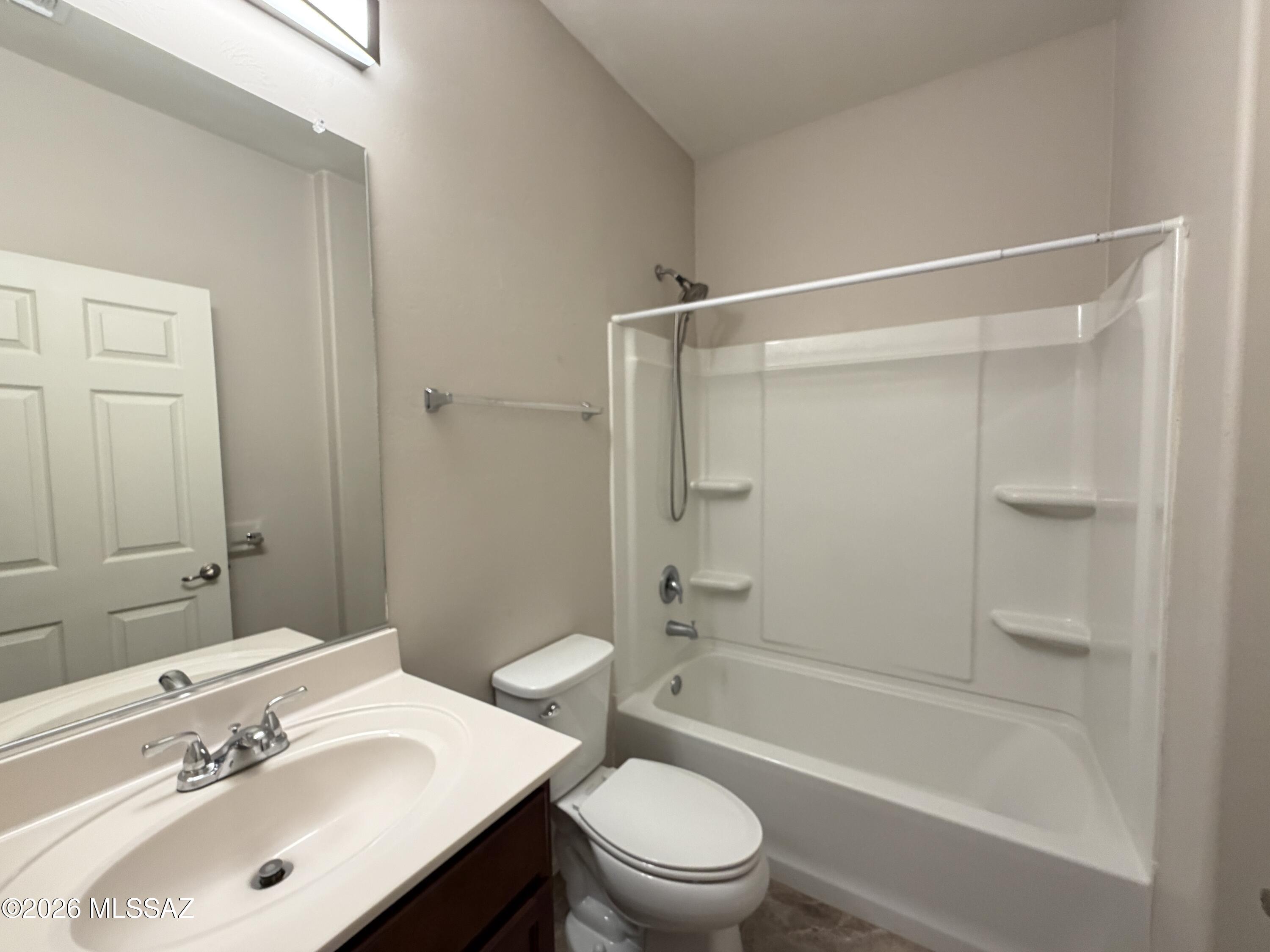 Gladden Farms BLK 13-15 - Residential Lease