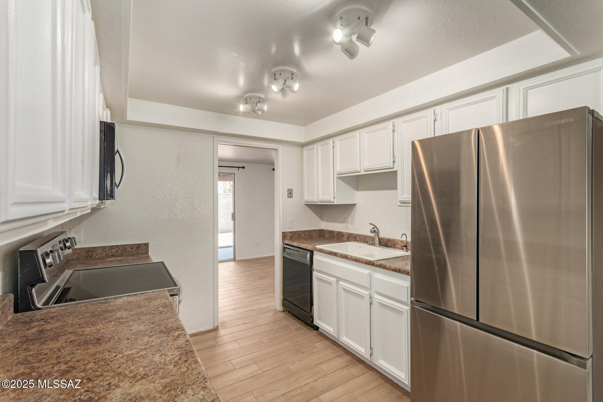Verde Catalina Townhouses(1-149) - Residential Lease
