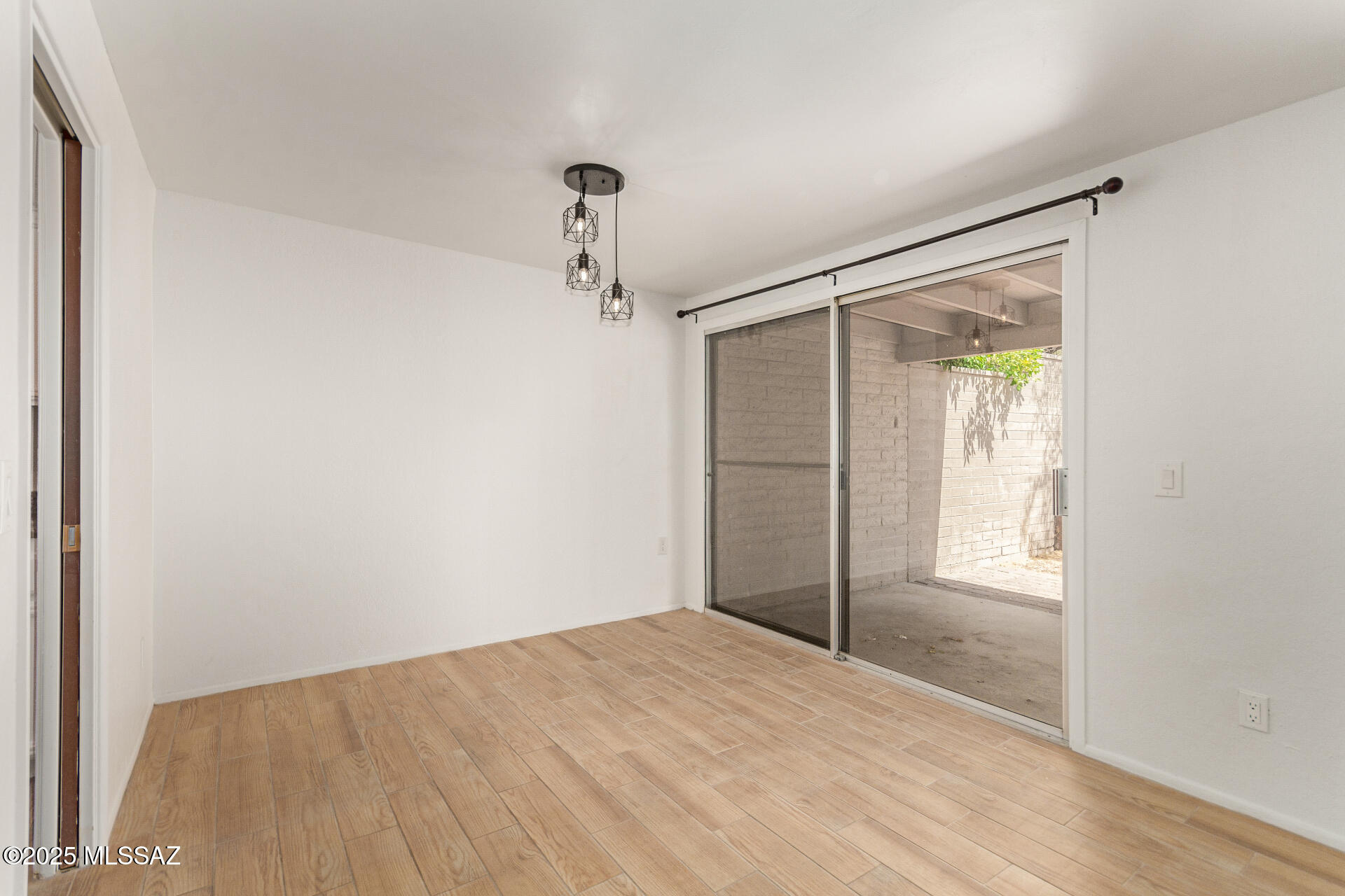 Verde Catalina Townhouses(1-149) - Residential Lease