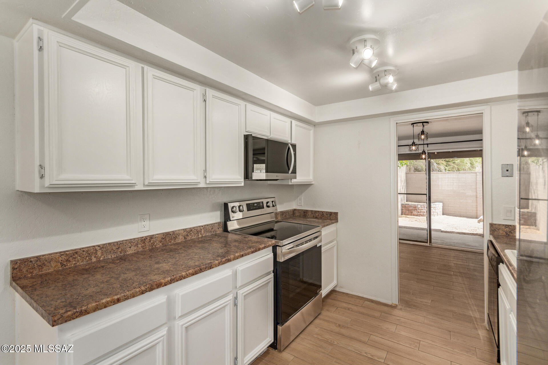 Verde Catalina Townhouses(1-149) - Residential Lease