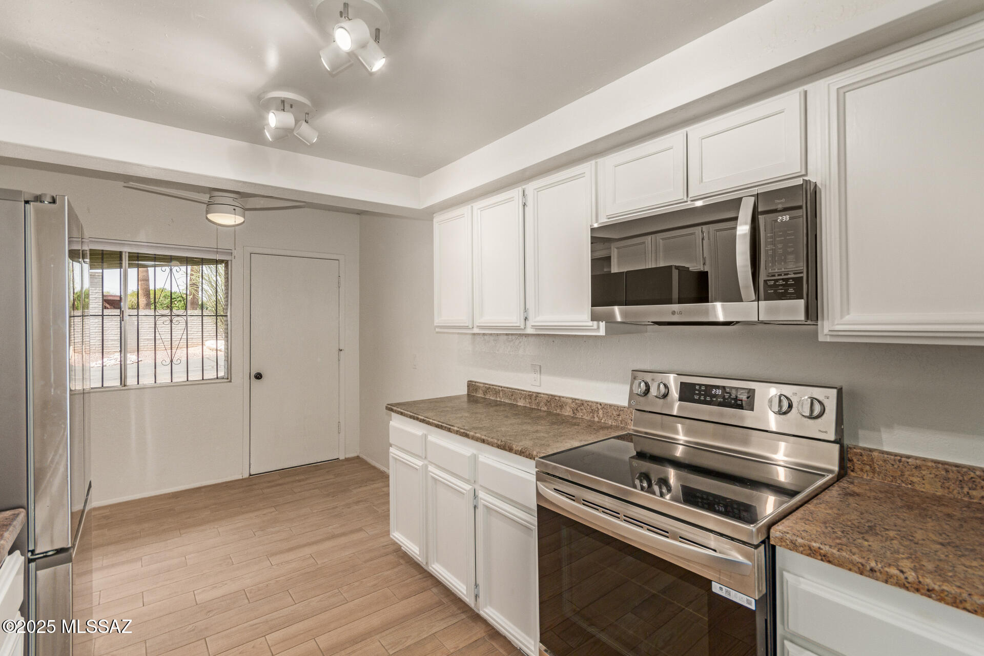 Verde Catalina Townhouses(1-149) - Residential Lease