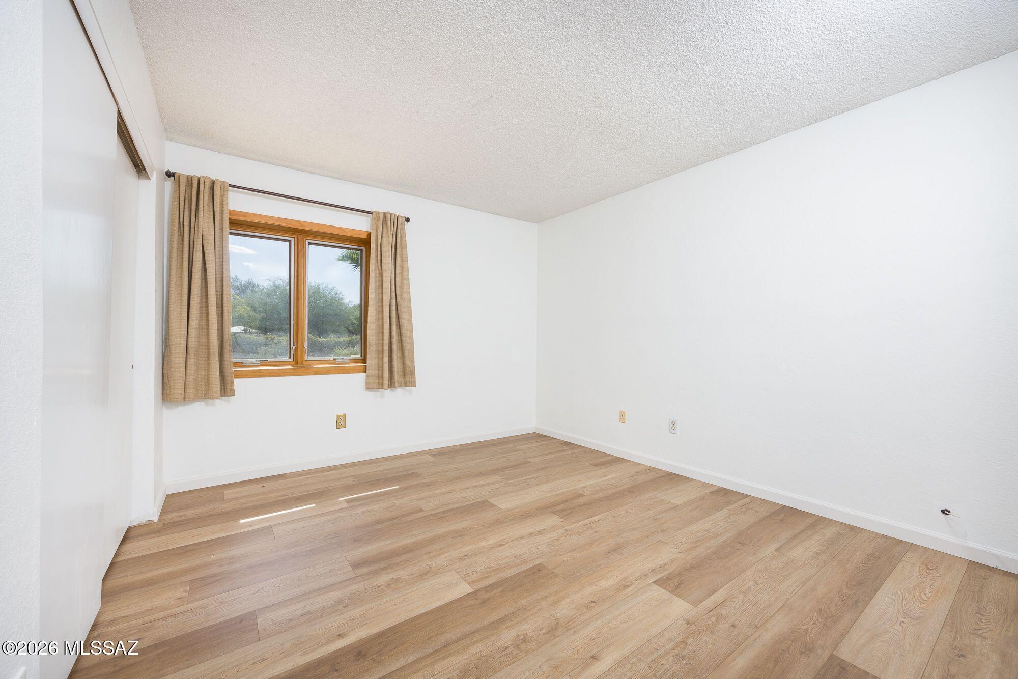 Vista Del Rio (218-290) - Residential Lease