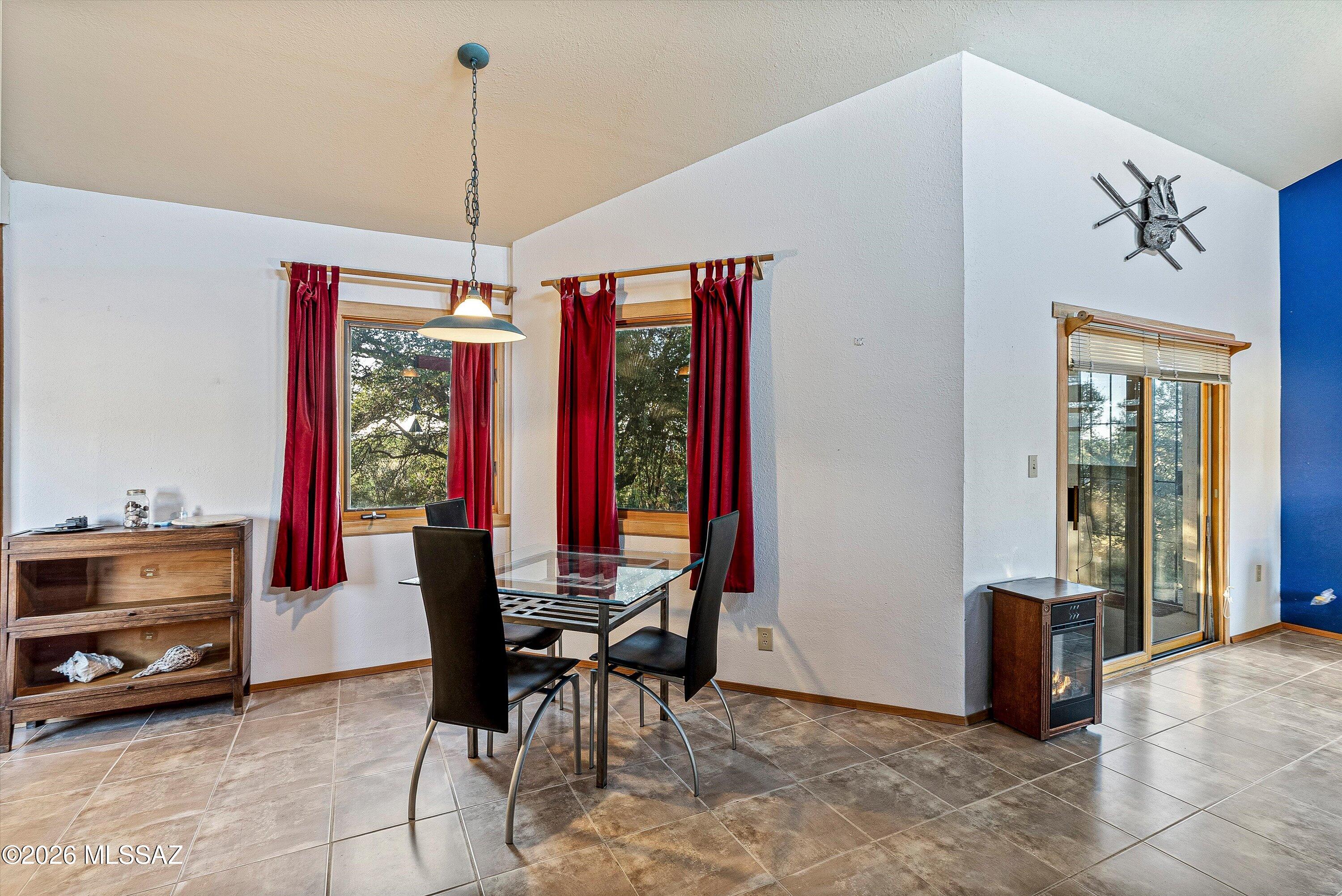 Los Robles Estates - Residential