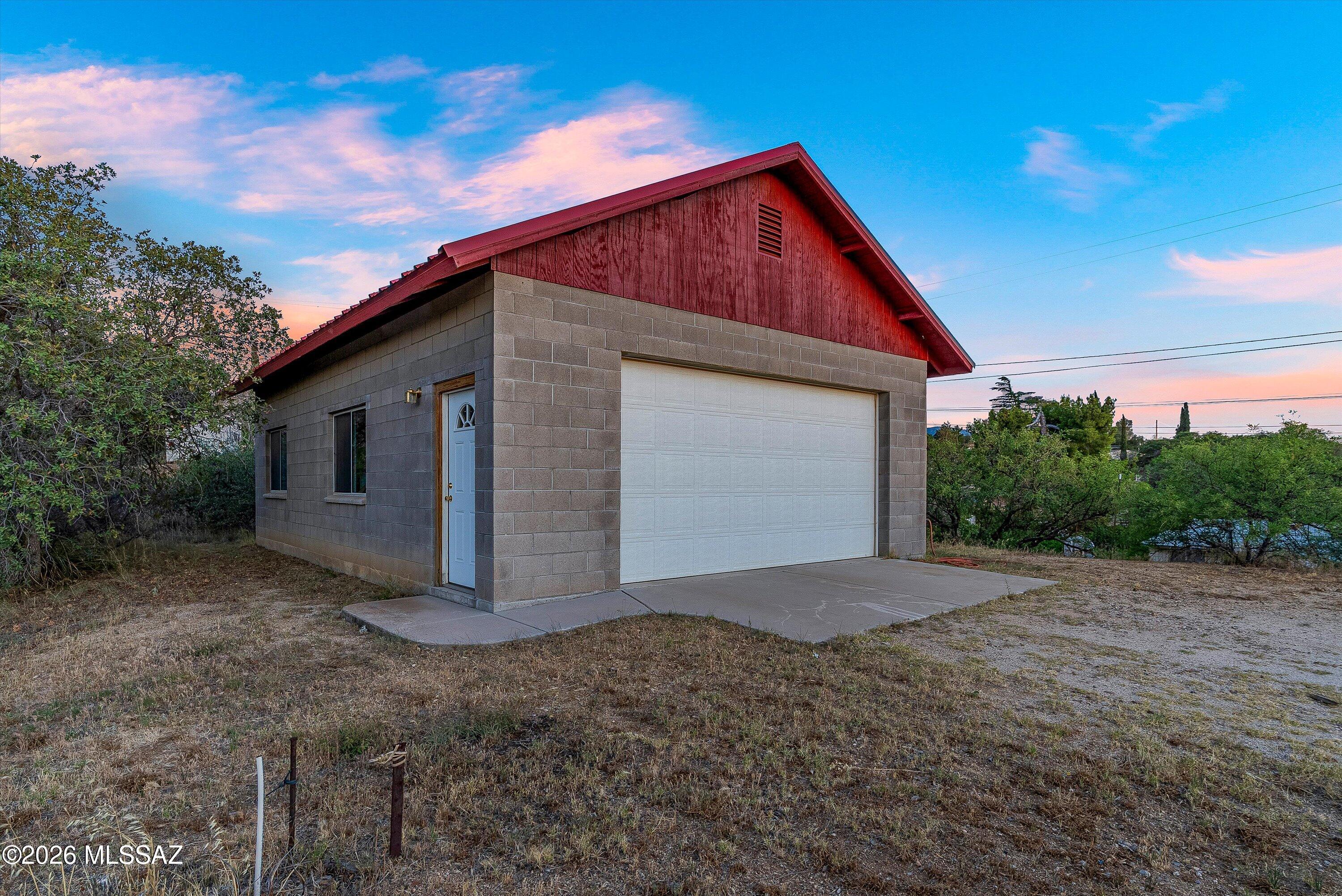 Los Robles Estates - Residential